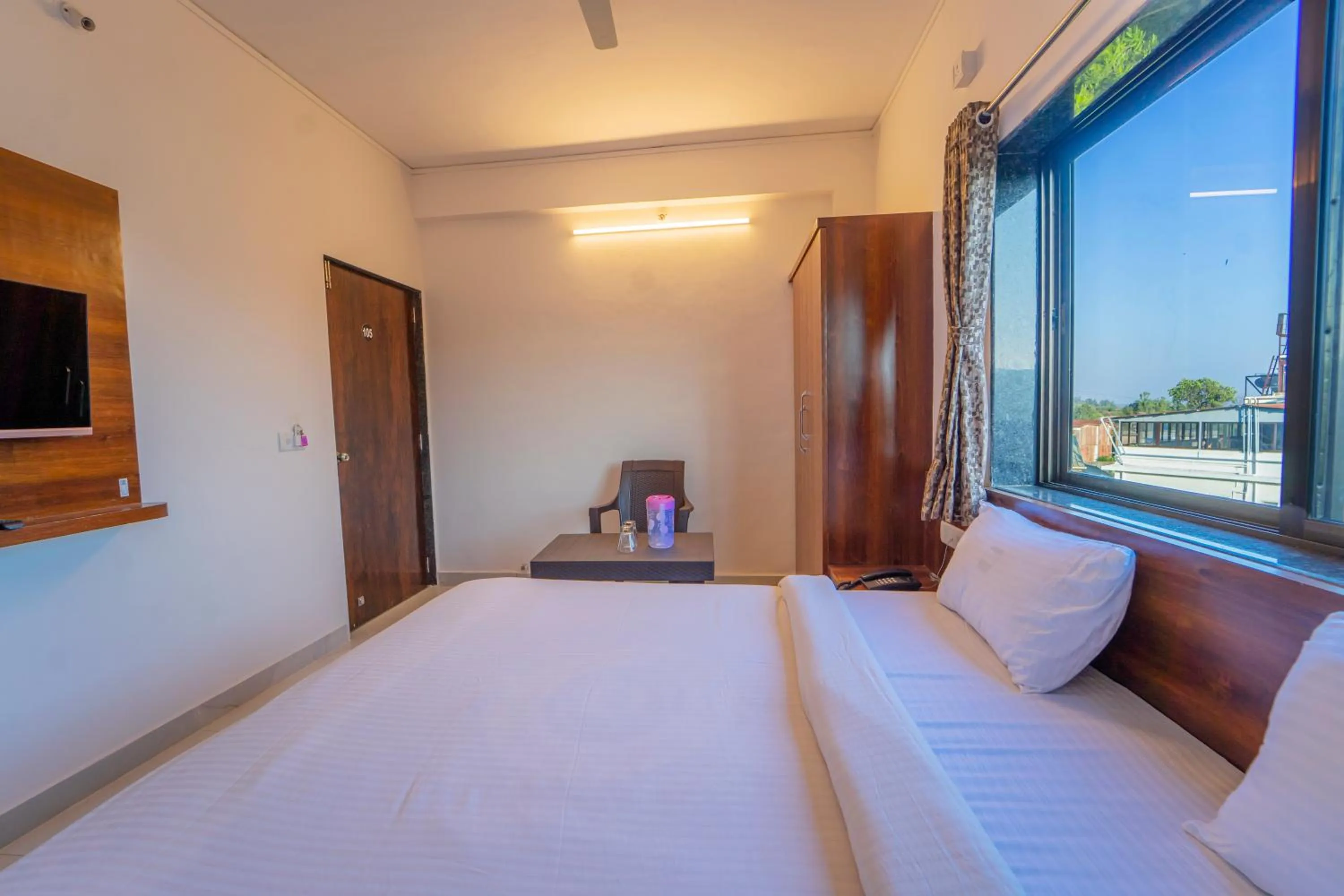 Bed in Dhimahi Residency