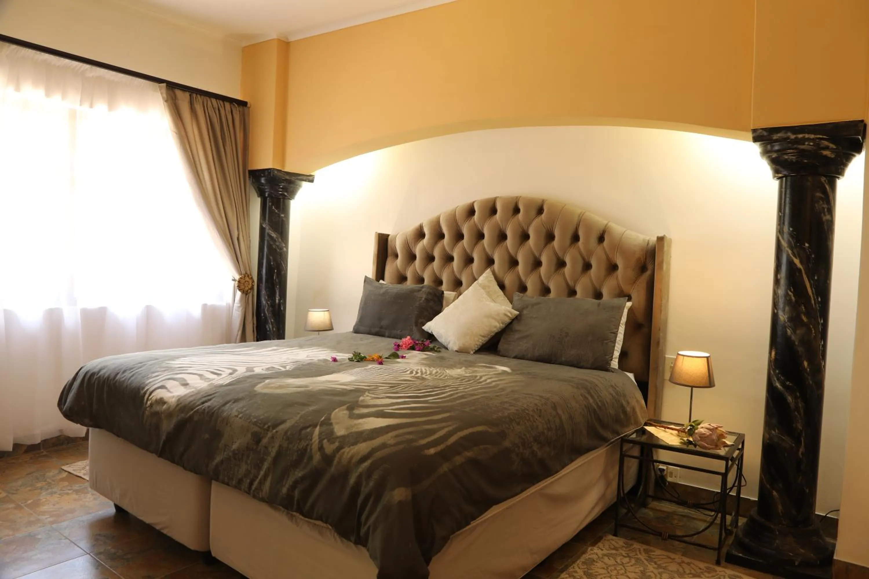 Bedroom, Bed in Villa Ticino Guest House