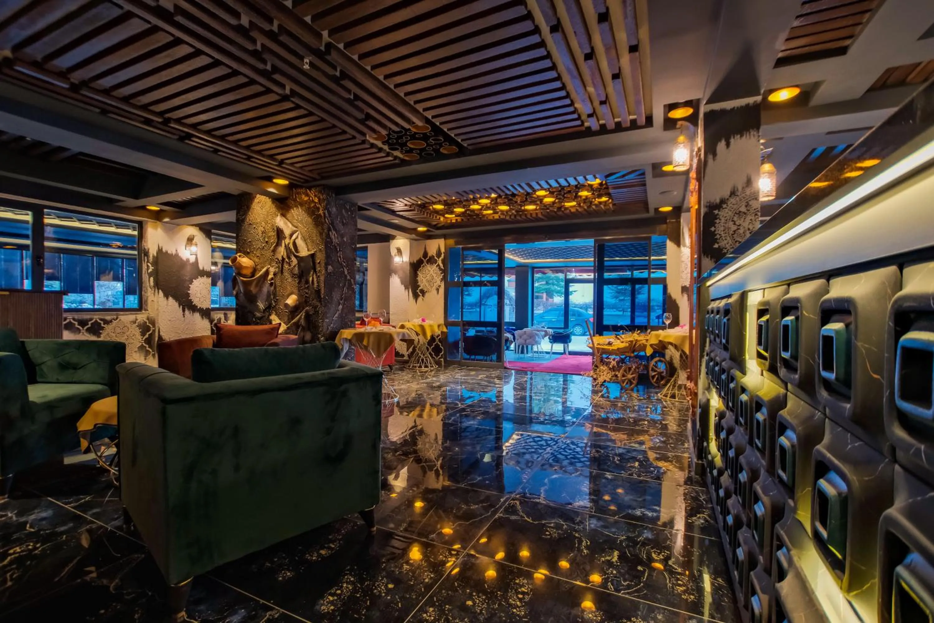 Lobby or reception in MOONDAY HOTEL