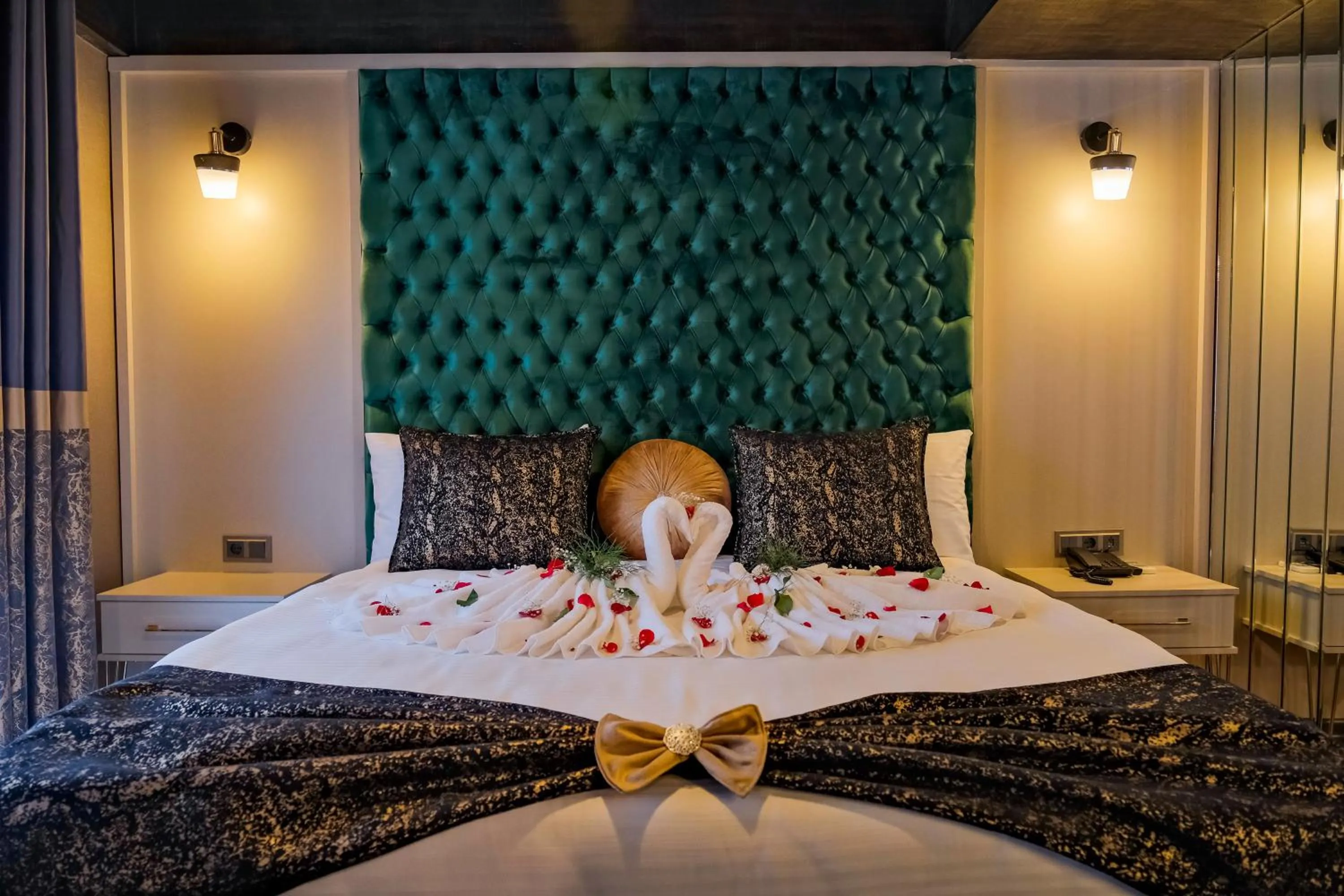 Bed in MOONDAY HOTEL