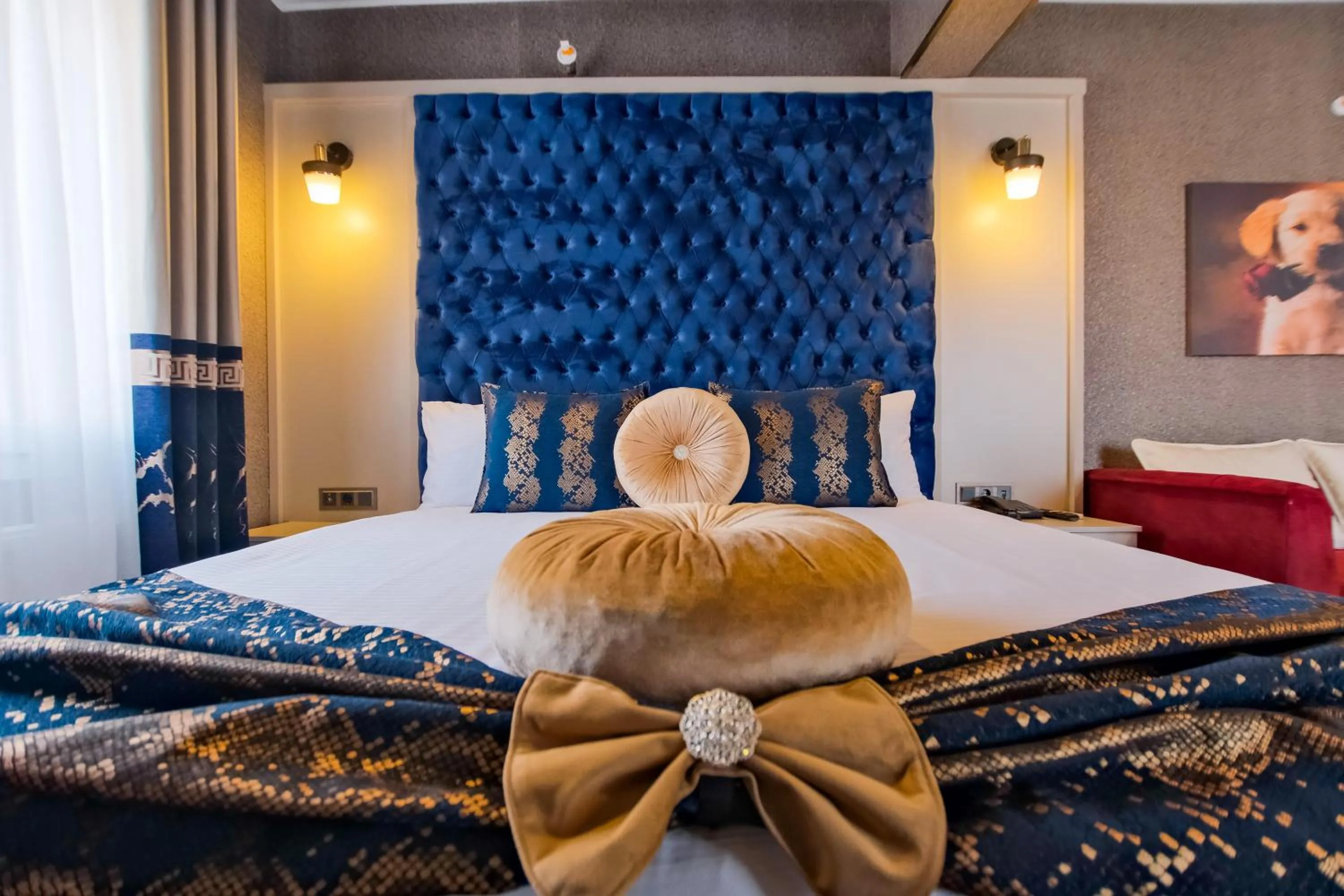 Bed in MOONDAY HOTEL