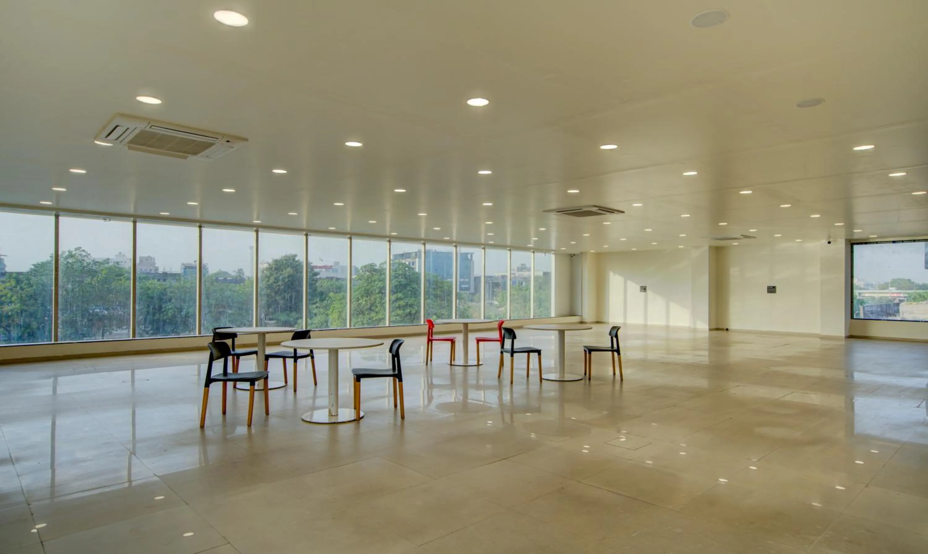 Dining area in Treebo Grand Lotus - 3 km from Textile Market