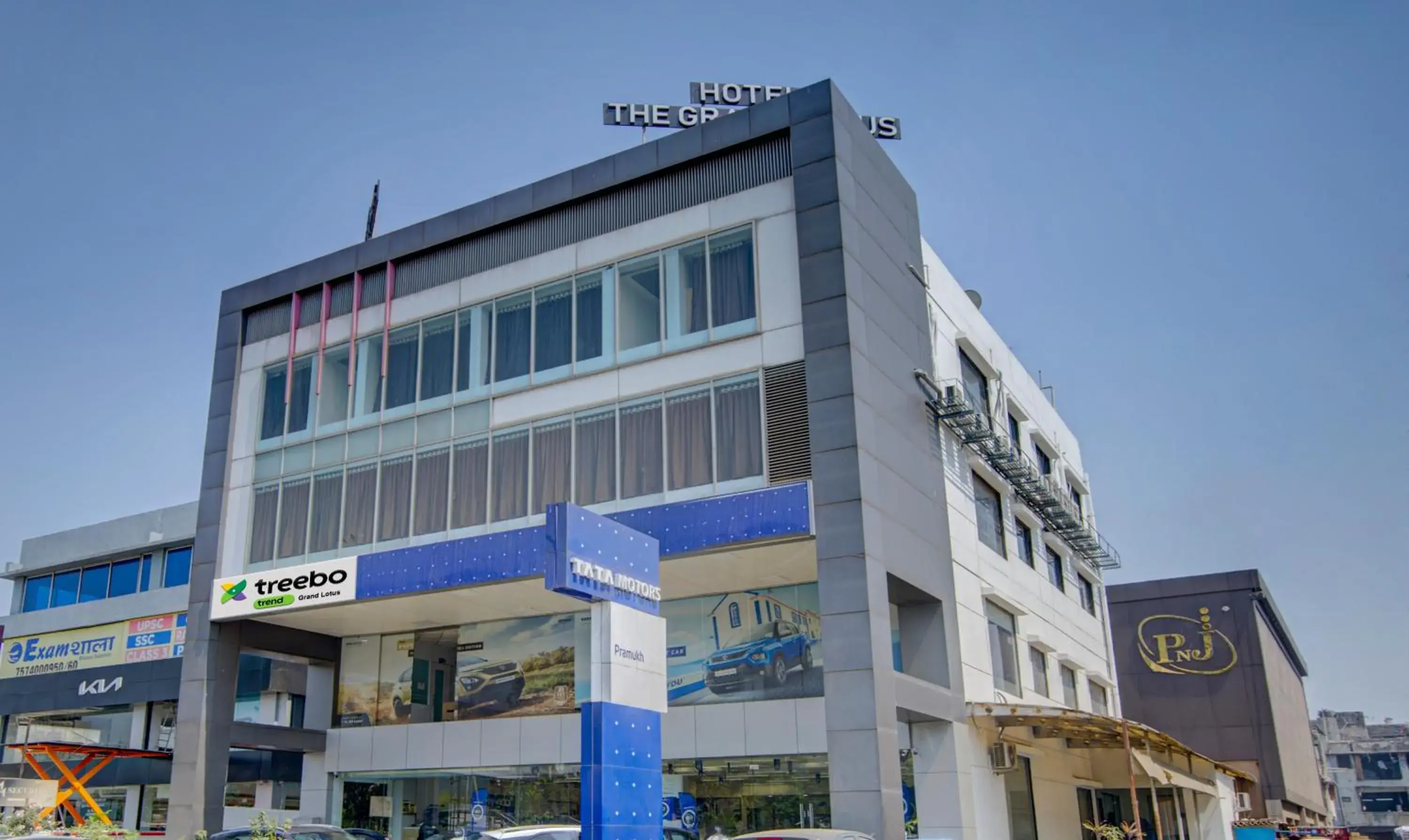 Property building in Treebo Grand Lotus - 3 km from Textile Market Property building in Treebo Grand Lotus - 3 km from Textile Market