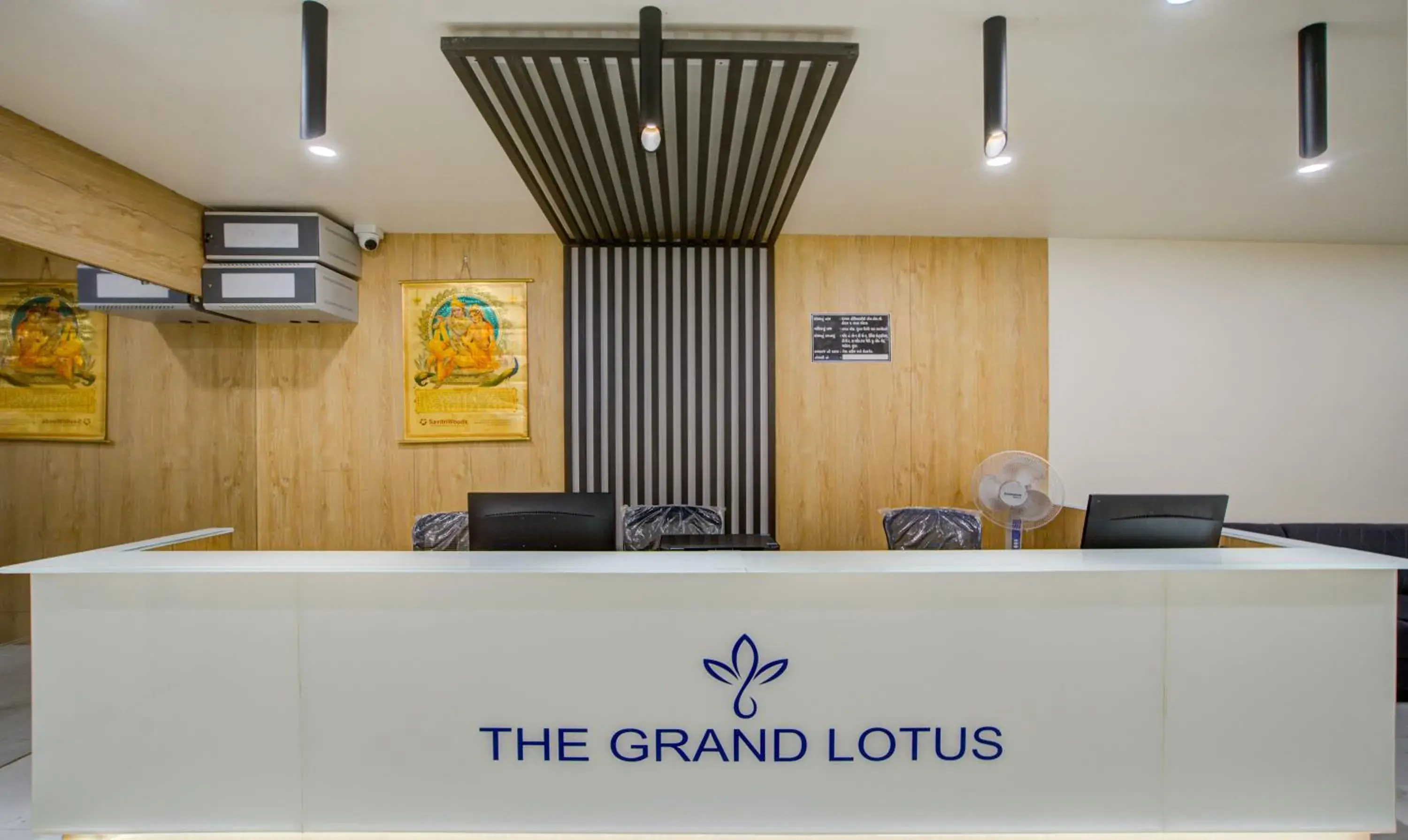Lobby or reception in Treebo Grand Lotus - 3 km from Textile Market Lobby or reception in Treebo Grand Lotus - 3 km from Textile Market