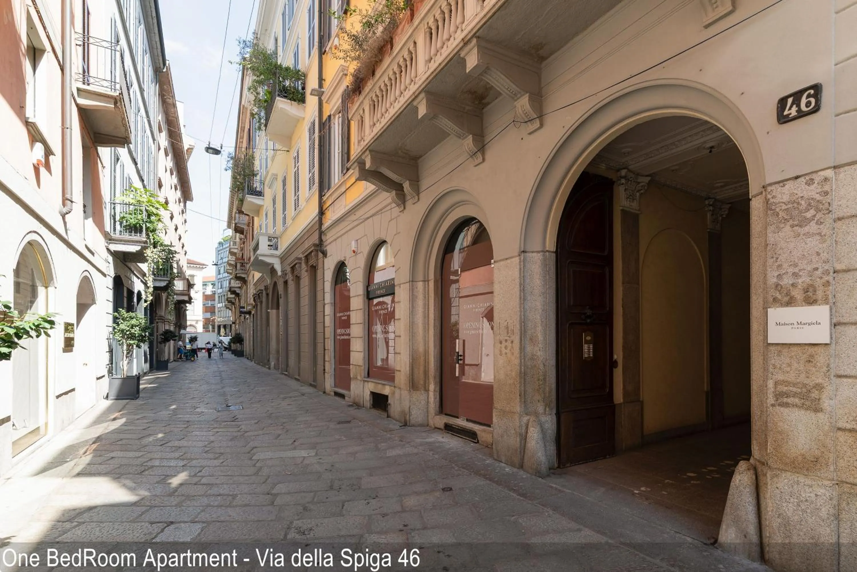 Neighbourhood in Brera Apartments in Via della Spiga