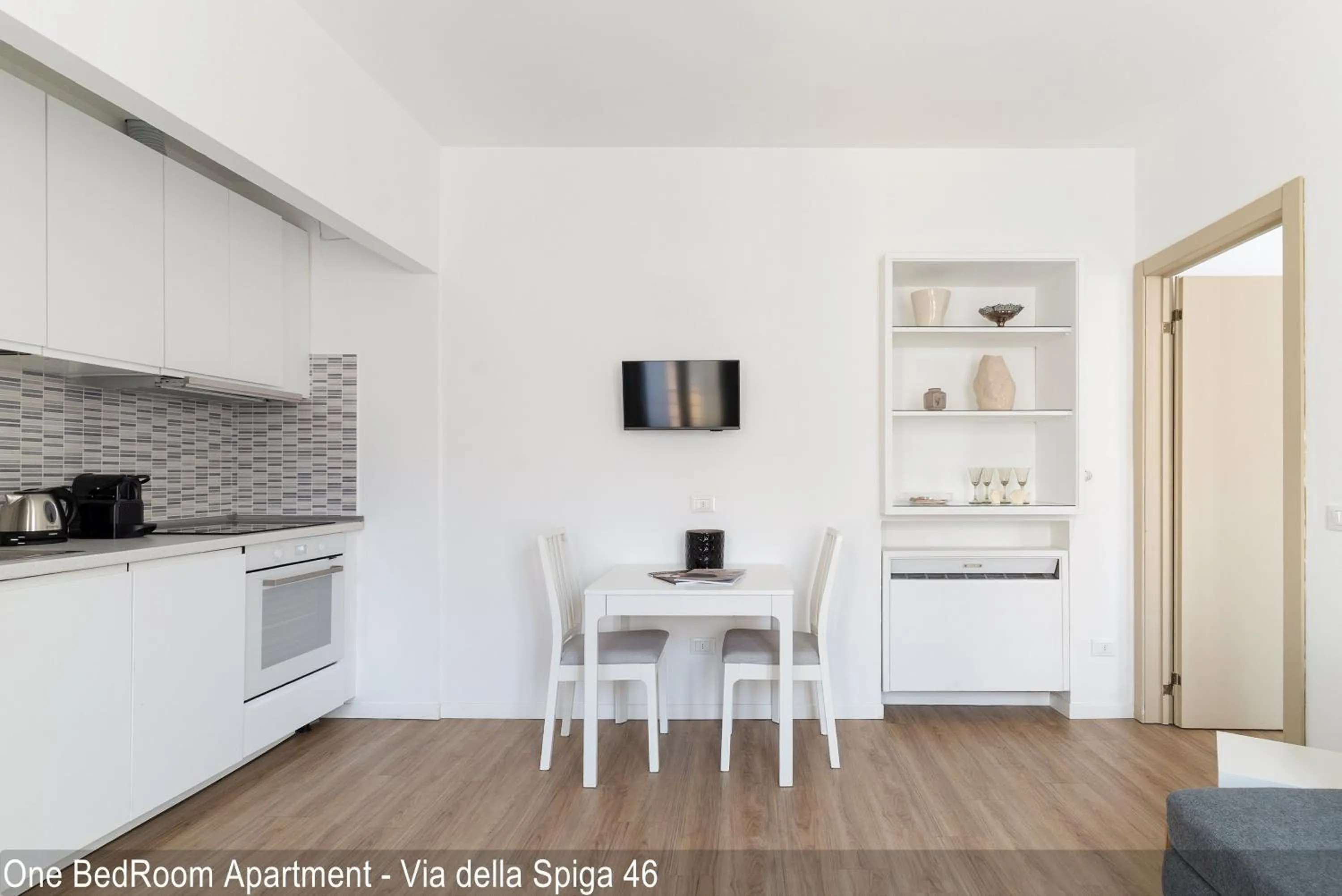 Kitchen or kitchenette in Brera Apartments in Via della Spiga