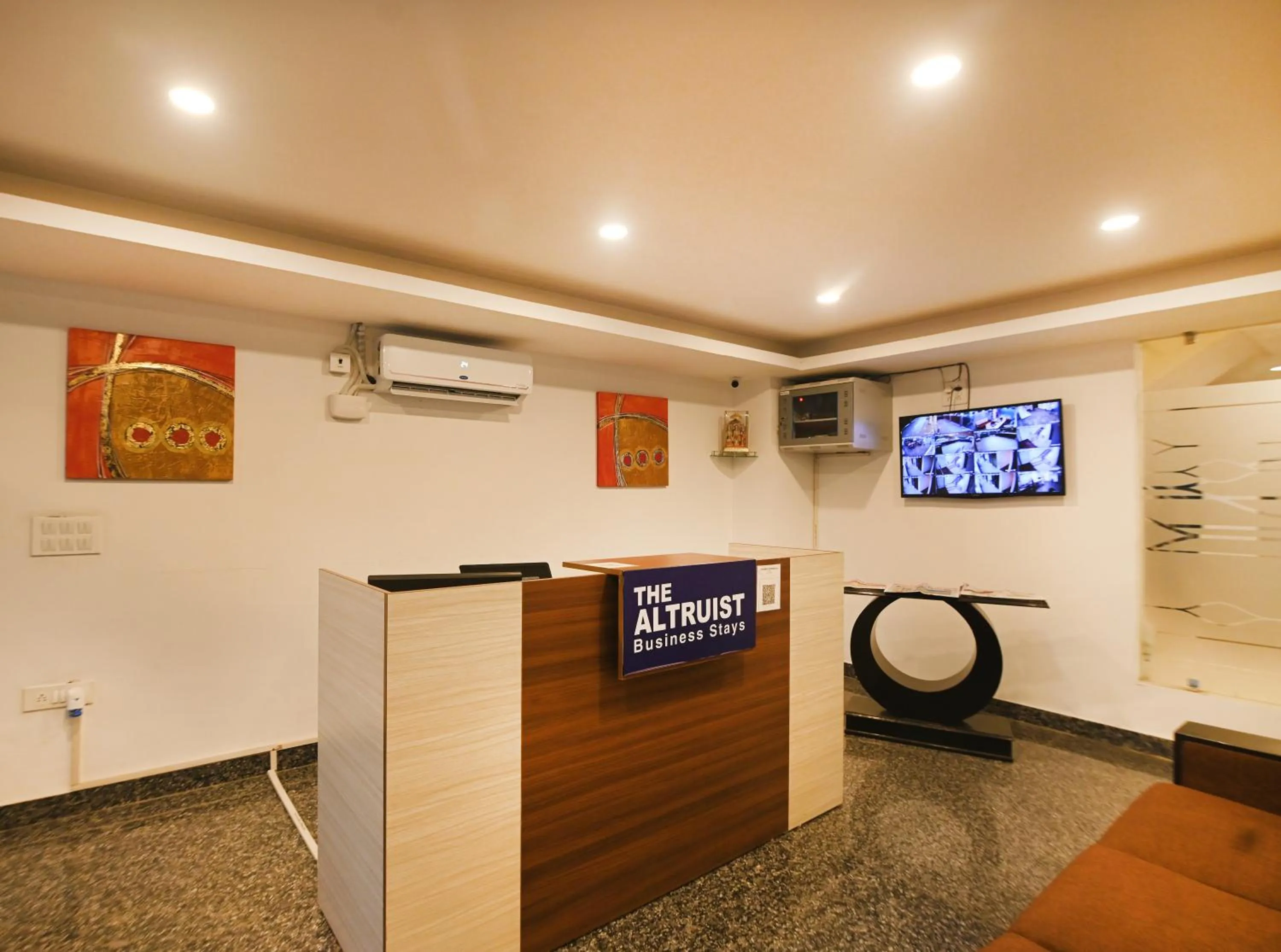 Lobby or reception in The Altruist Business Stays , DLF Phase 3