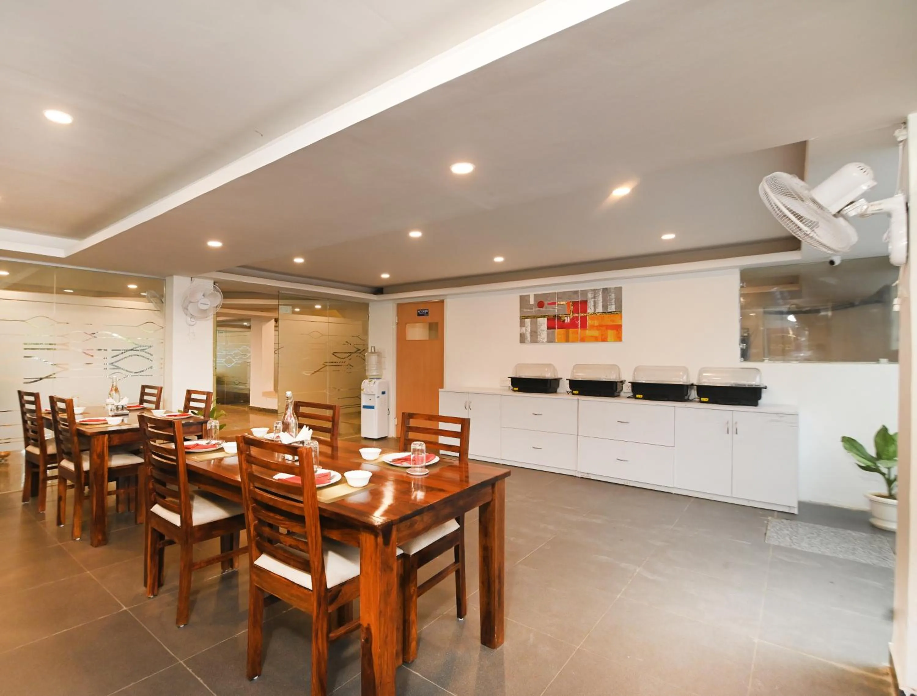 Restaurant/places to eat in The Altruist Business Stays , DLF Phase 3