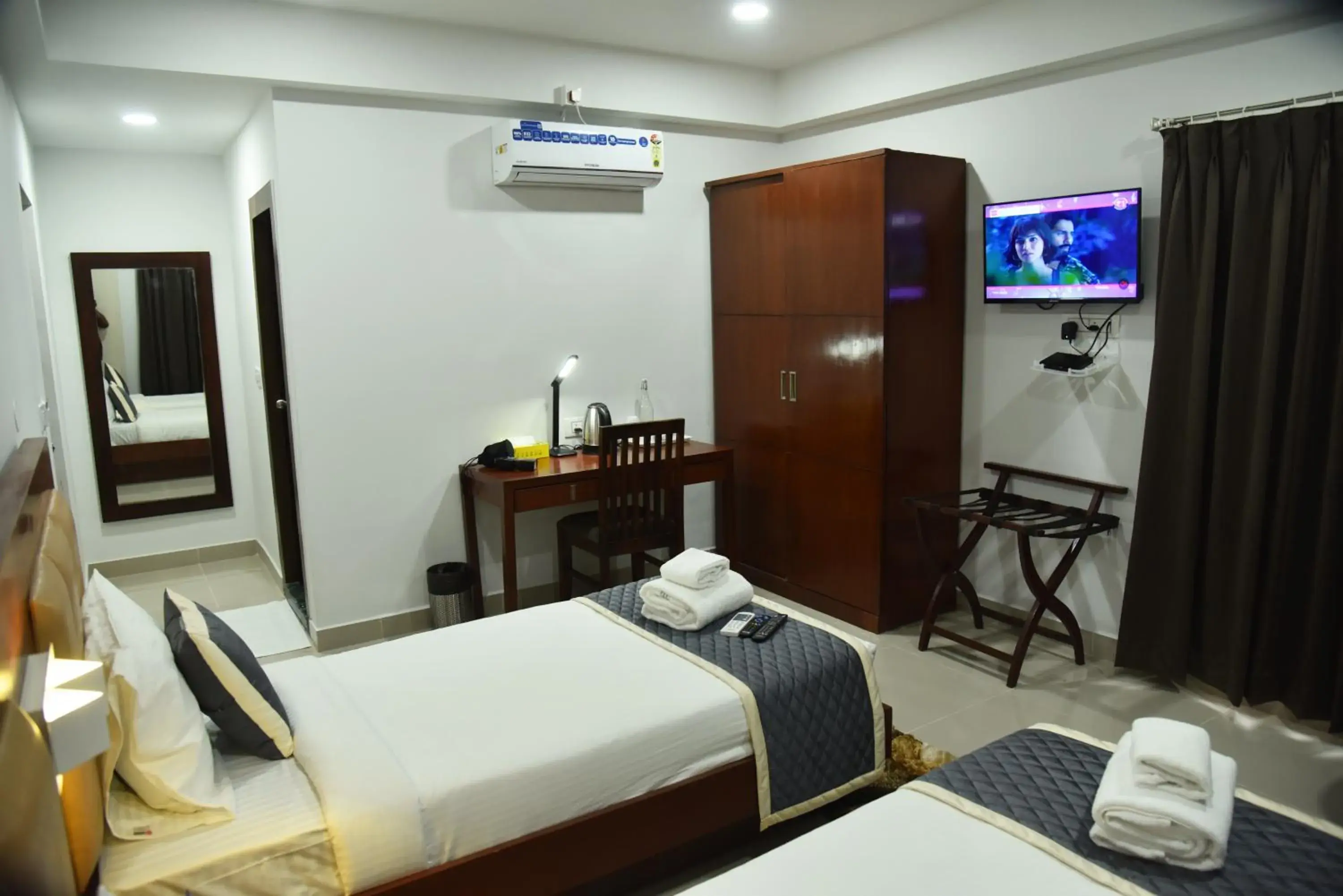 TV and multimedia, Bed in The Altruist Business Stays- New Town, Kolkata TV and multimedia, Bed in The Altruist Business Stays- New Town, Kolkata
