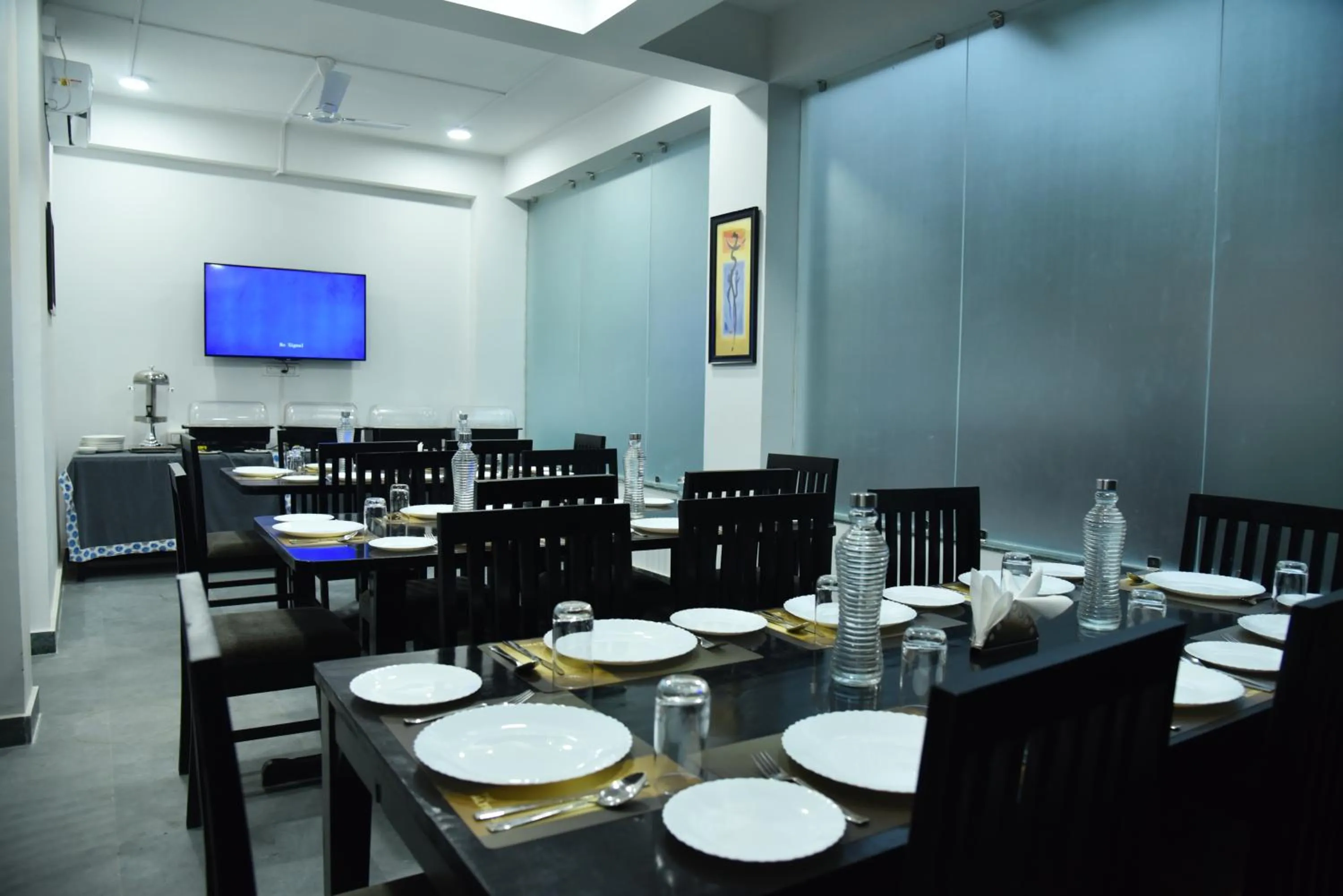Restaurant/places to eat in The Altruist Business Stays- New Town, Kolkata