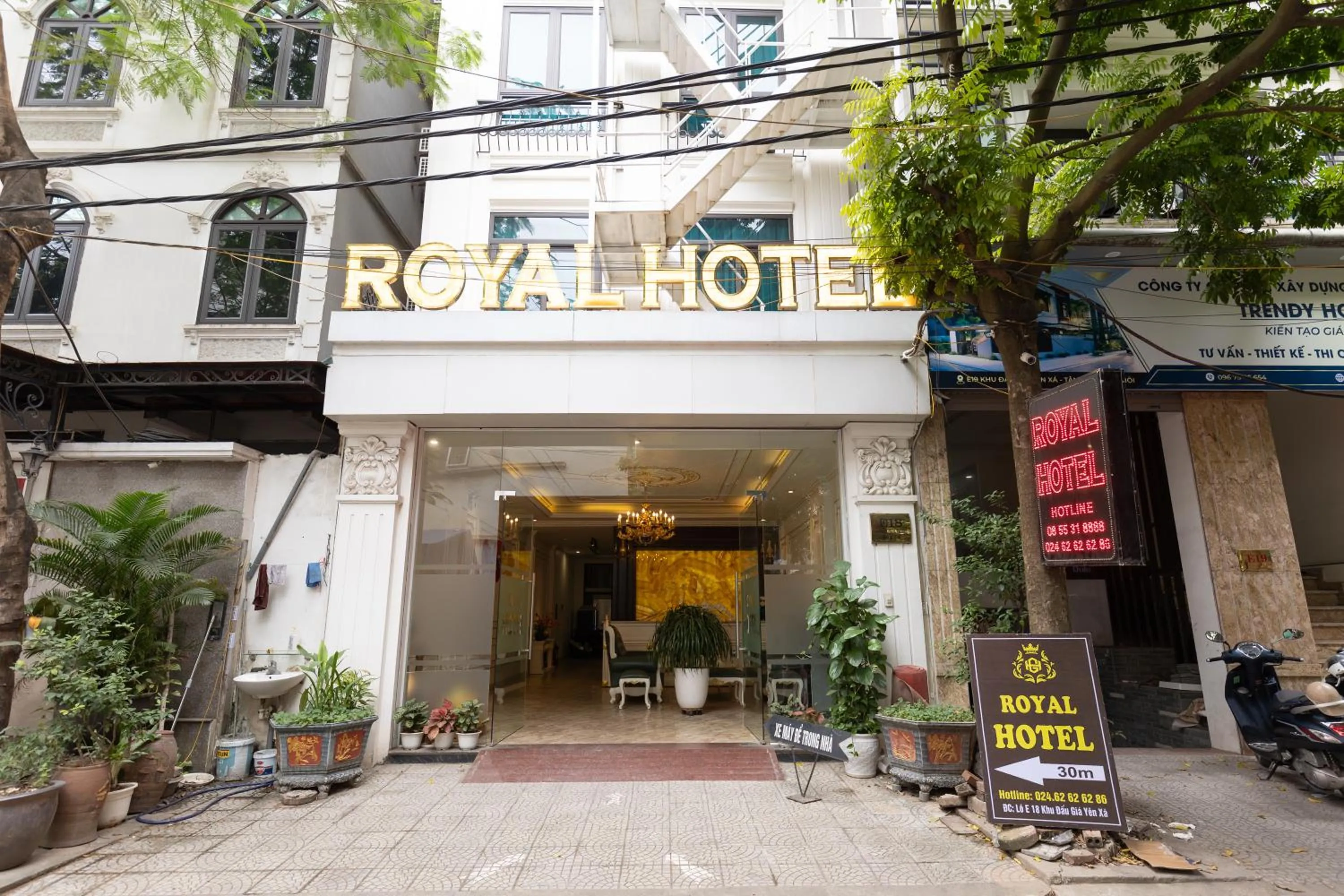 Property building in Royal Hotel Thanh Trì