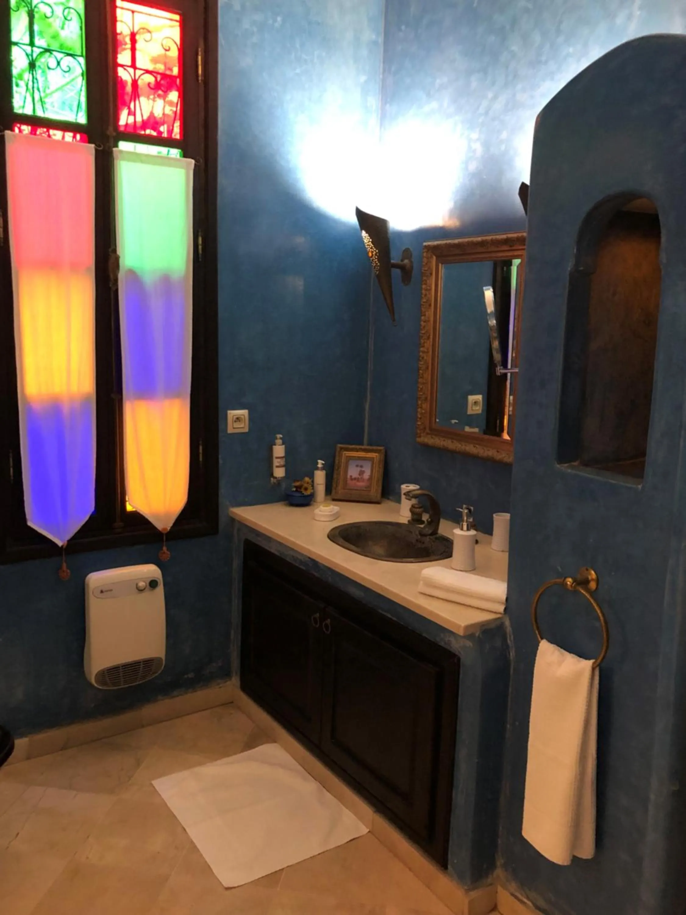 Bathroom in Riad Soleil D'orient