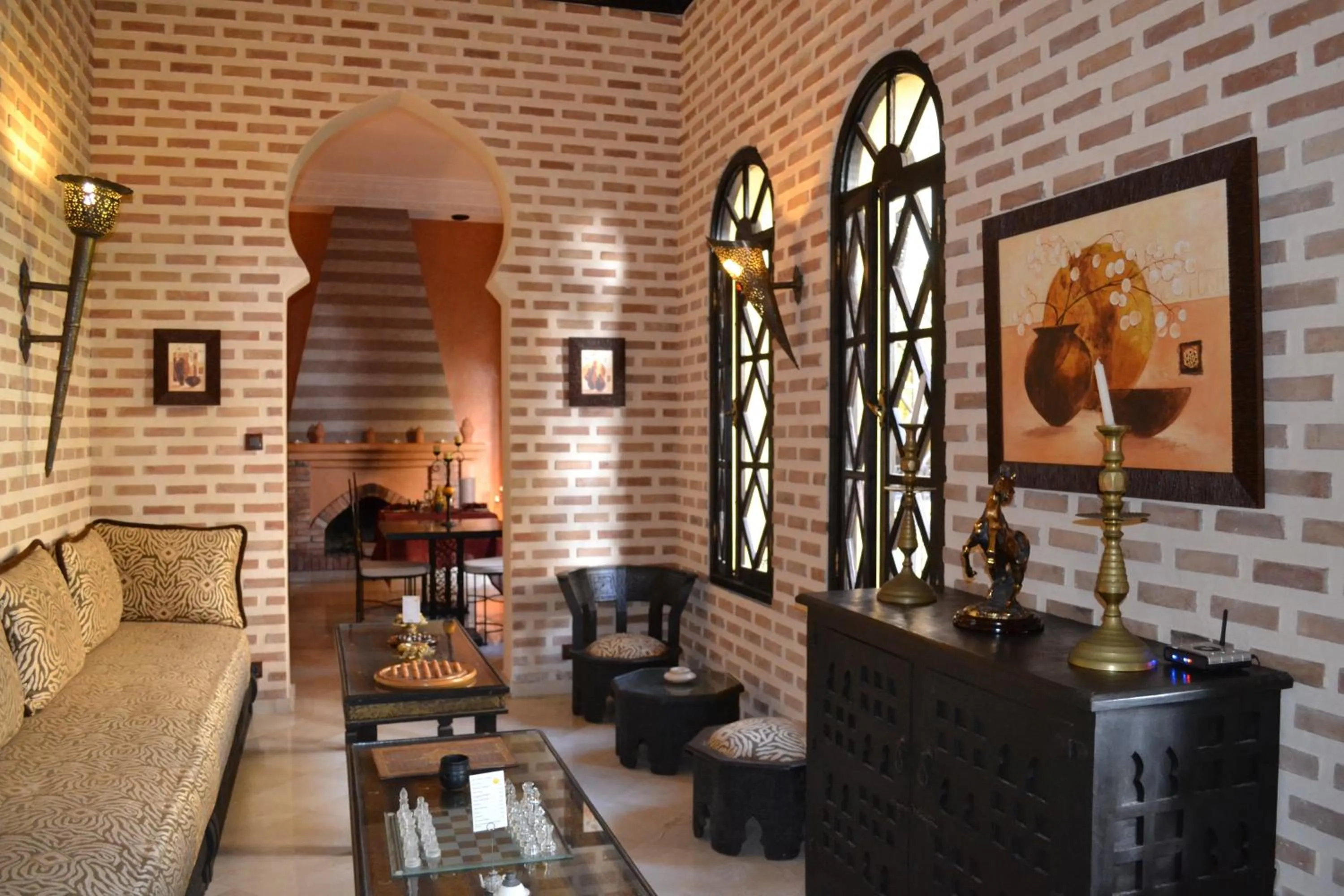 Lounge or bar in Riad Soleil D'orient
