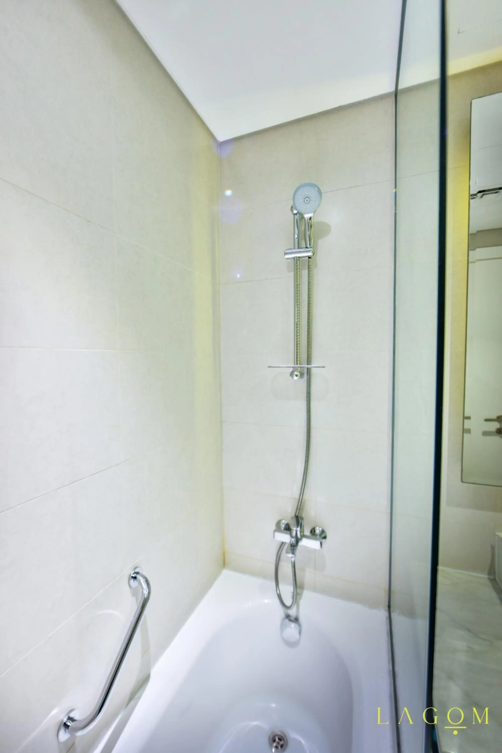 Bathroom in Winds of the Canal by Lagom - Business Bay Dubai