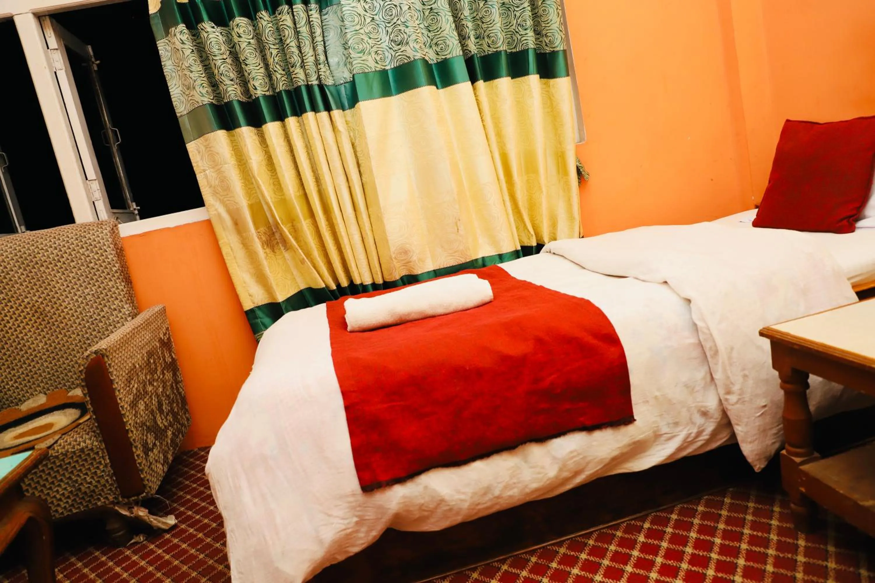Bed in Hotel Pathibhara