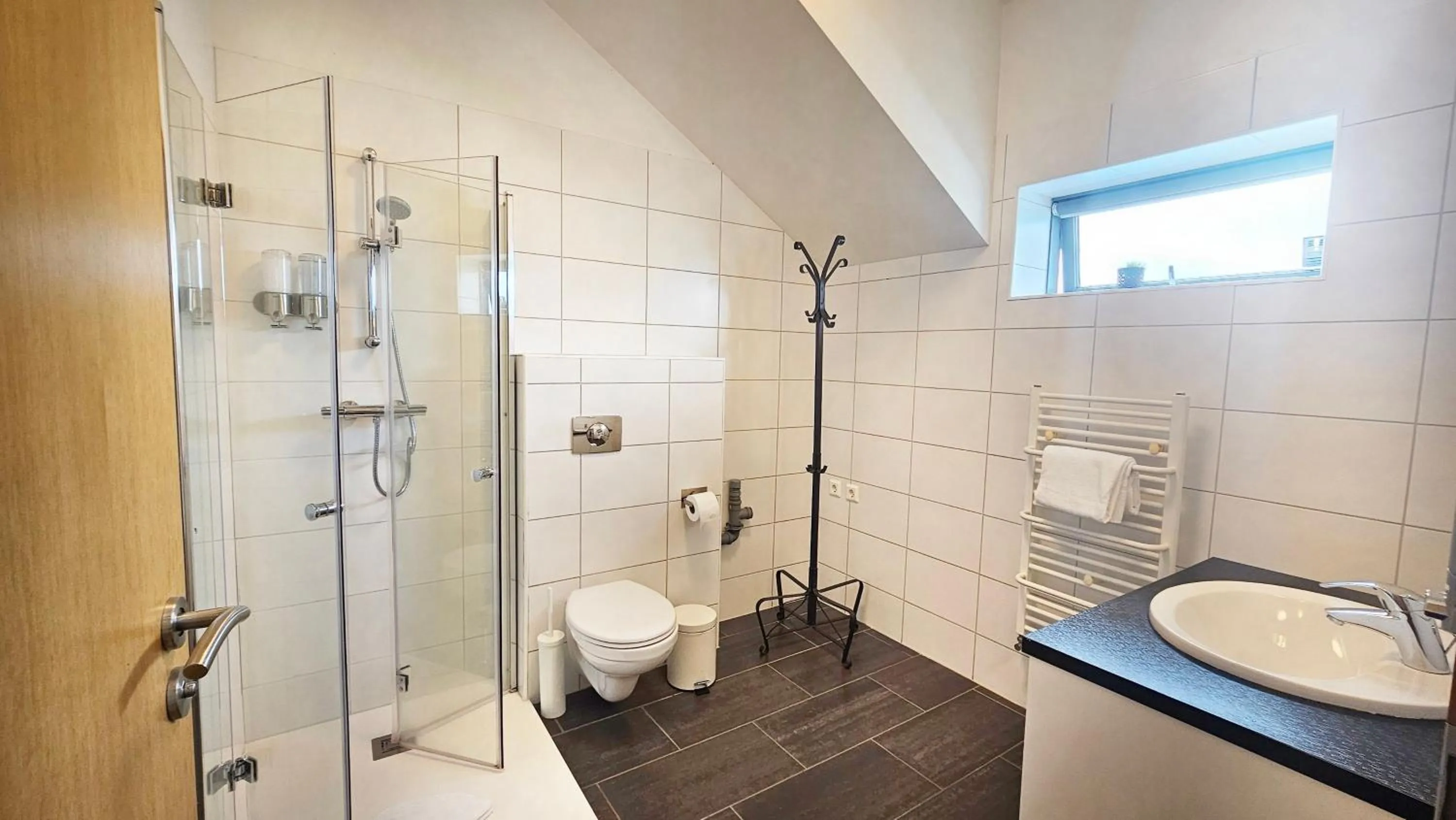 Bathroom in Reykjavik4You Apartments