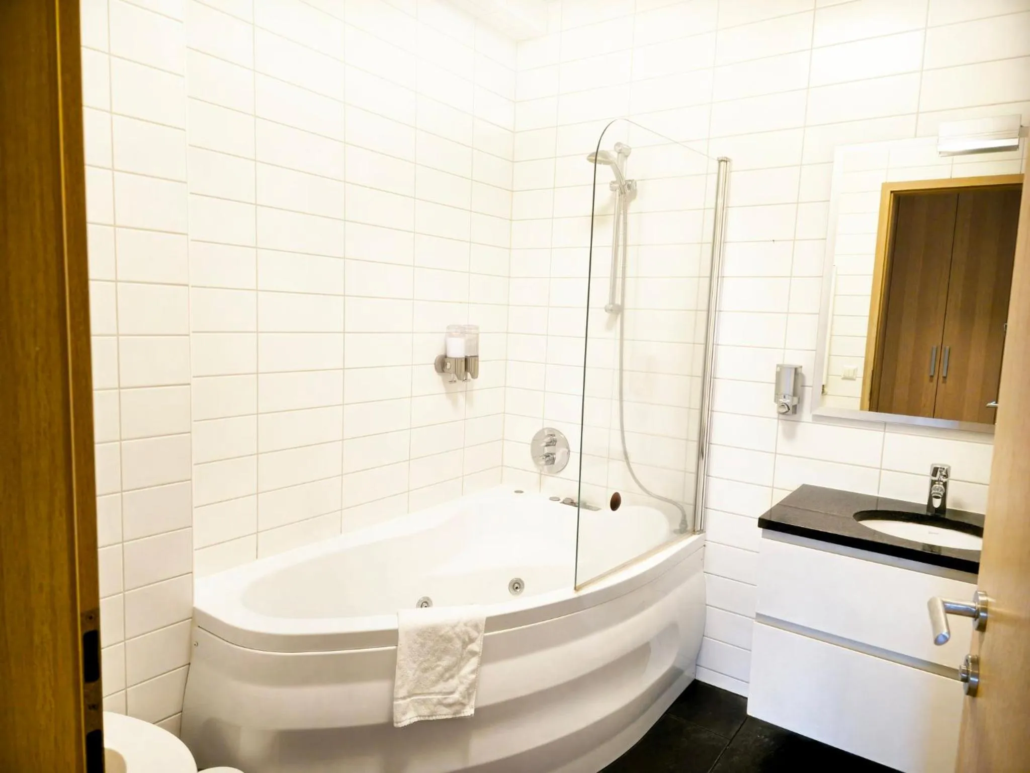 Bathroom in Reykjavik4You Apartments