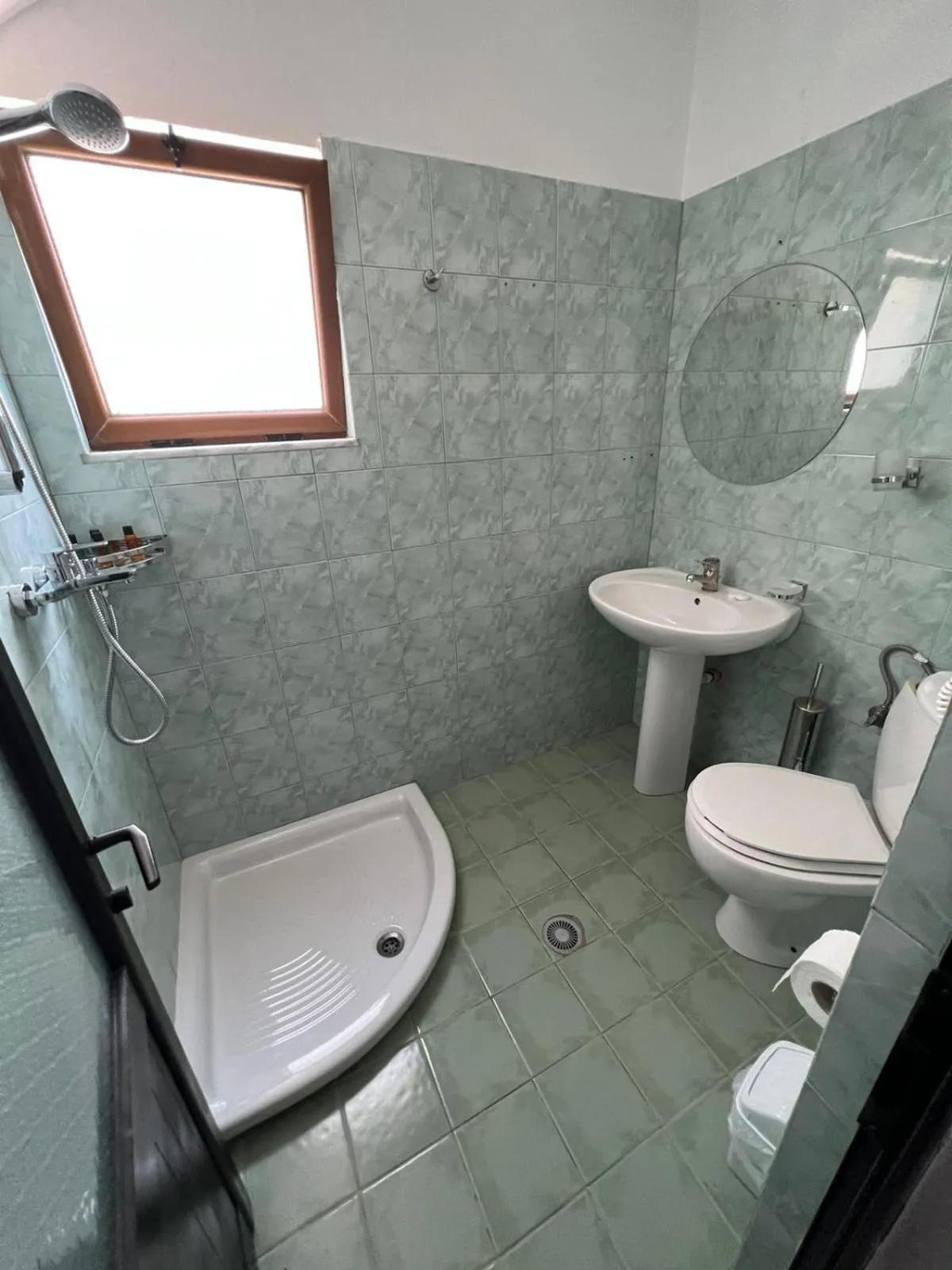 Shower in Hotel Summer