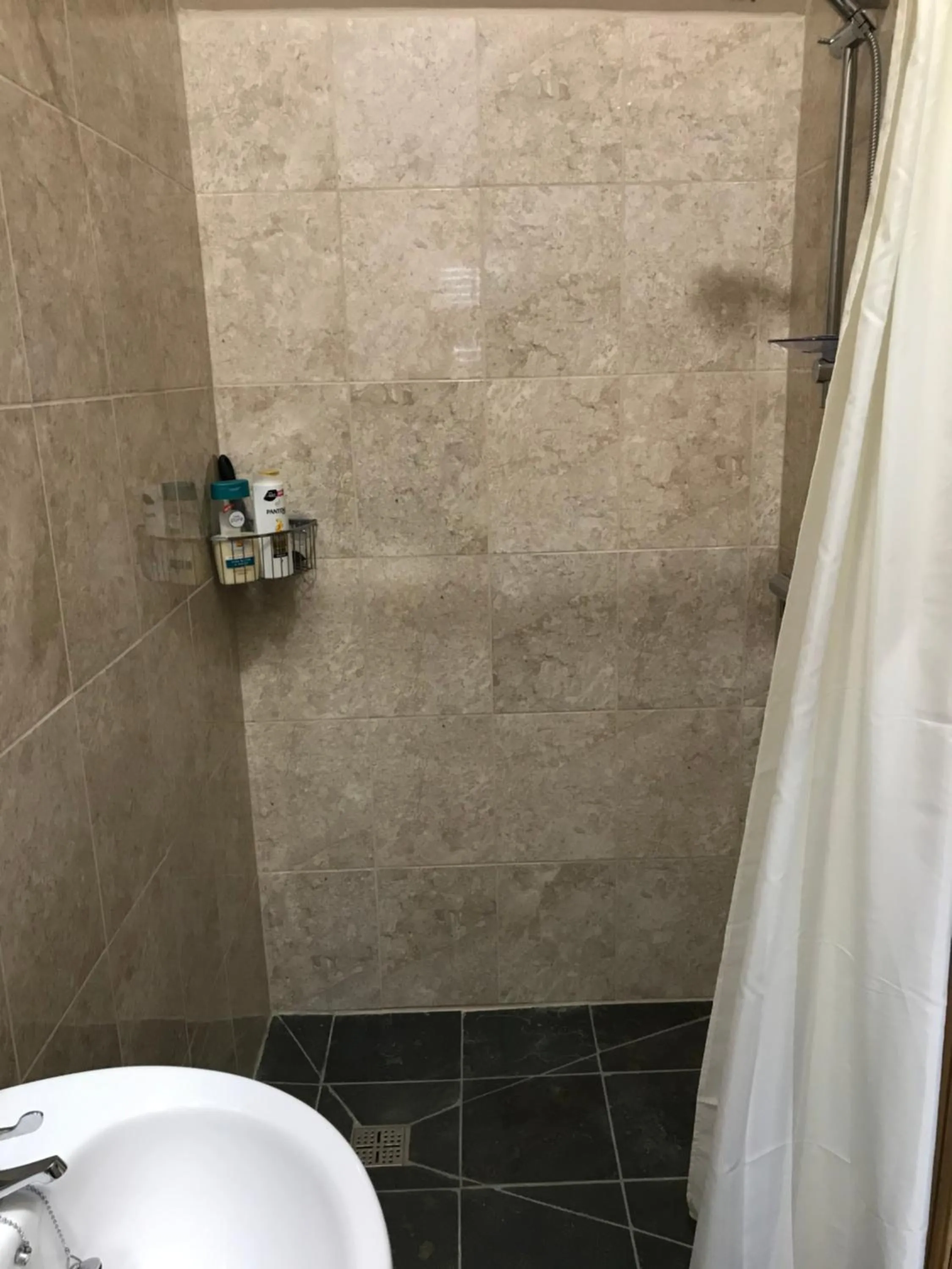 Nuneaton - Cottage - Sleeps 2 - Parking - Garden