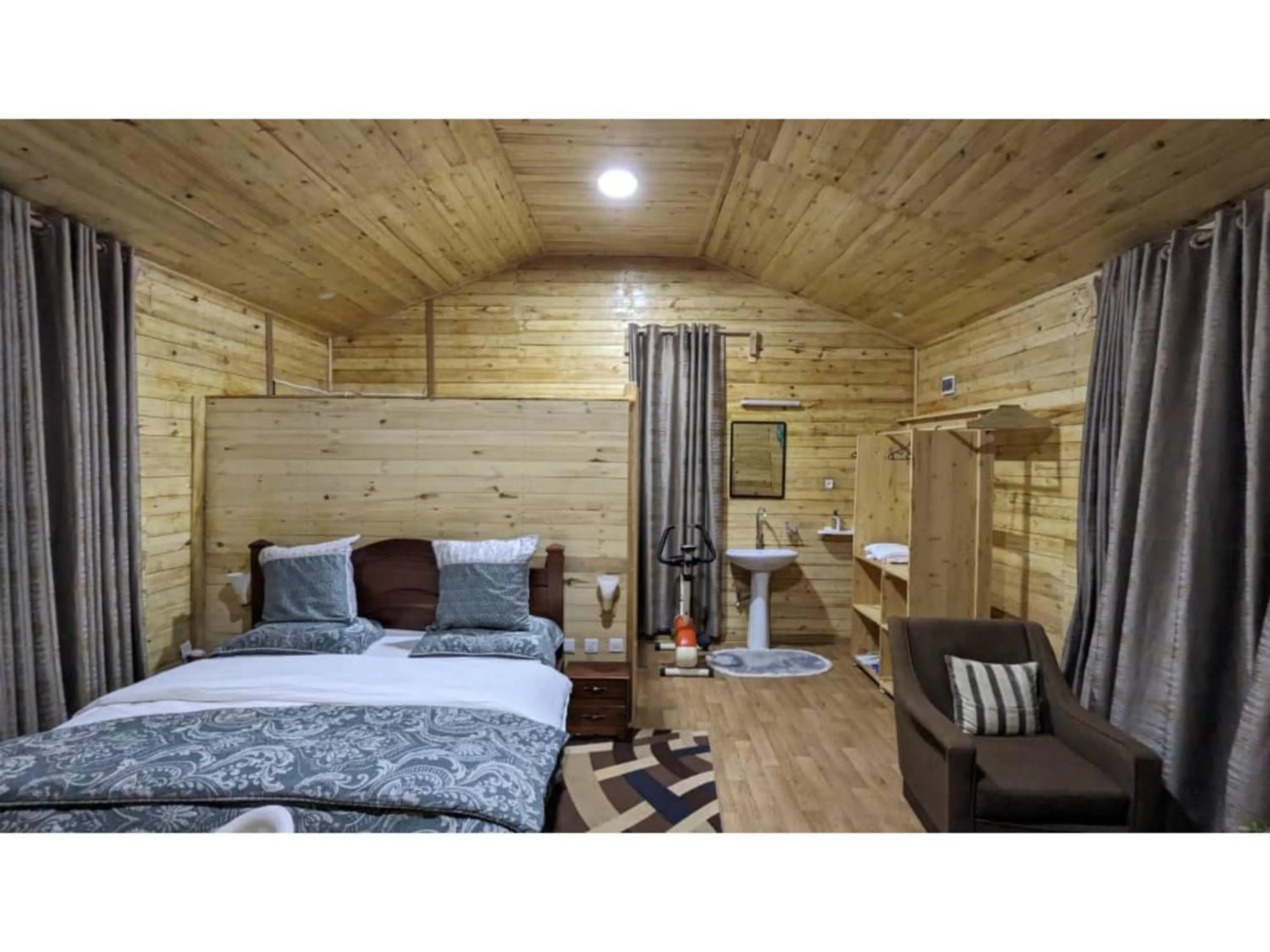 Bed in Maravilla Kivu Eco Resort