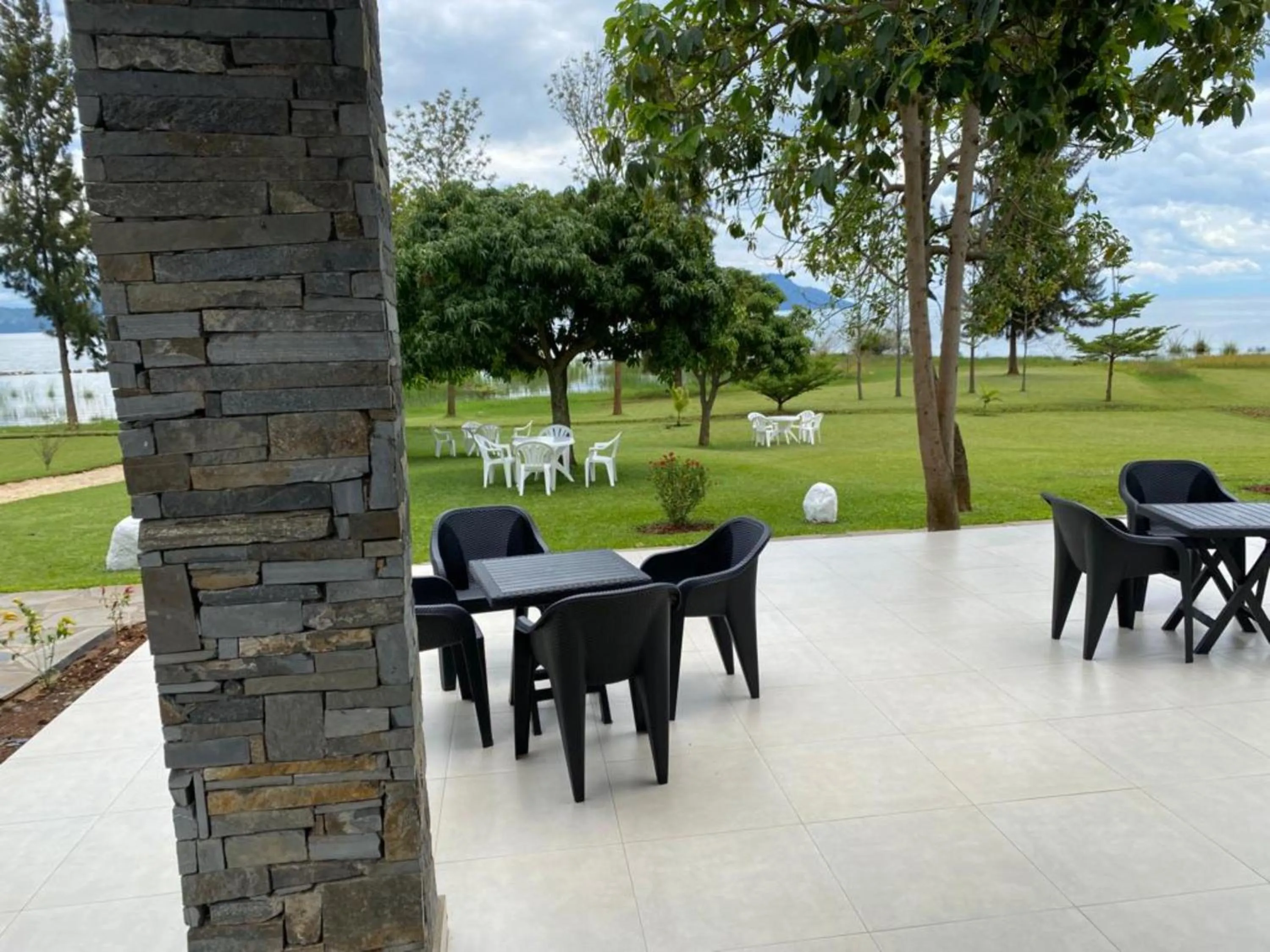 Day in Maravilla Kivu Eco Resort