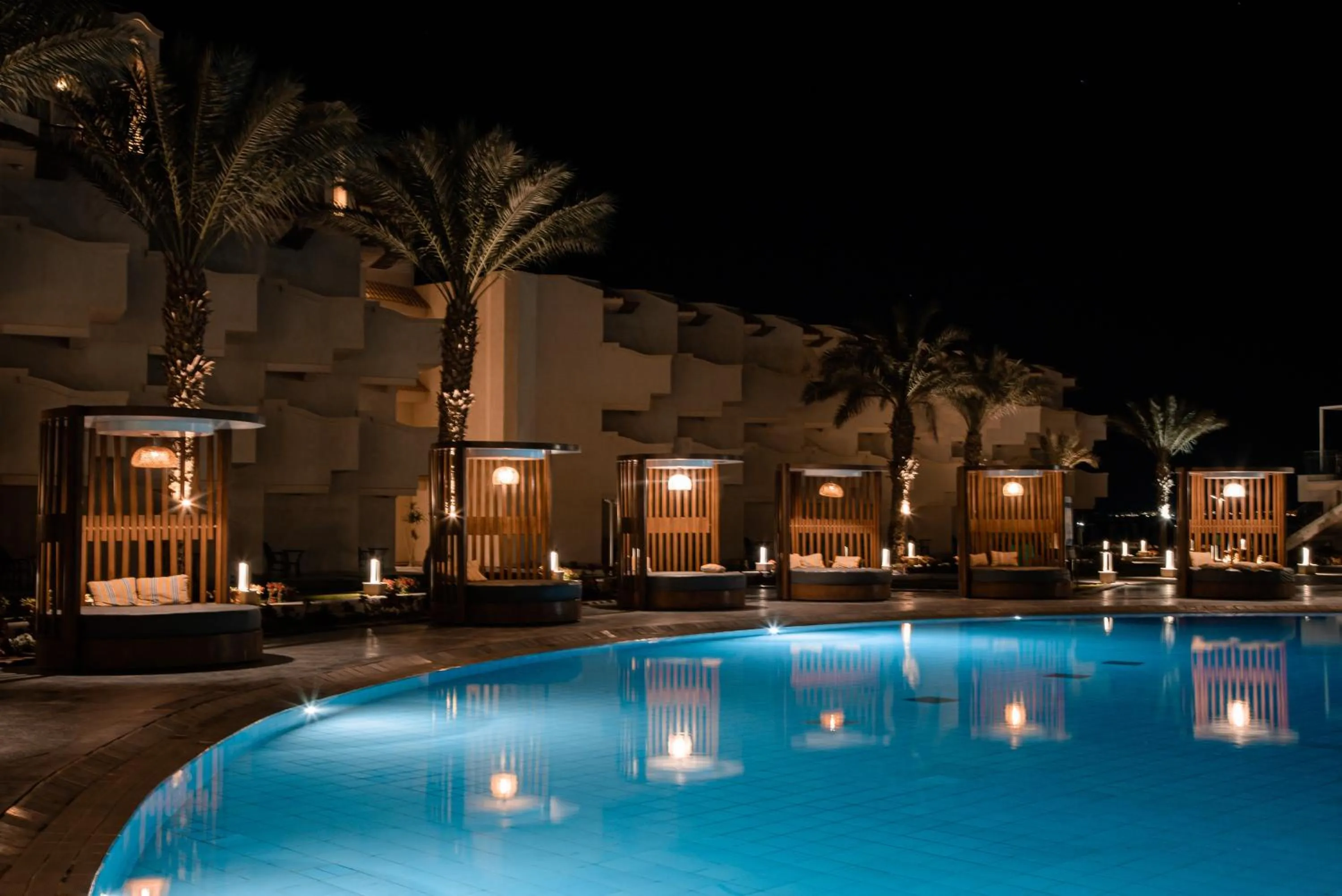 Night in THE V Luxury Resort Sahl Hasheesh