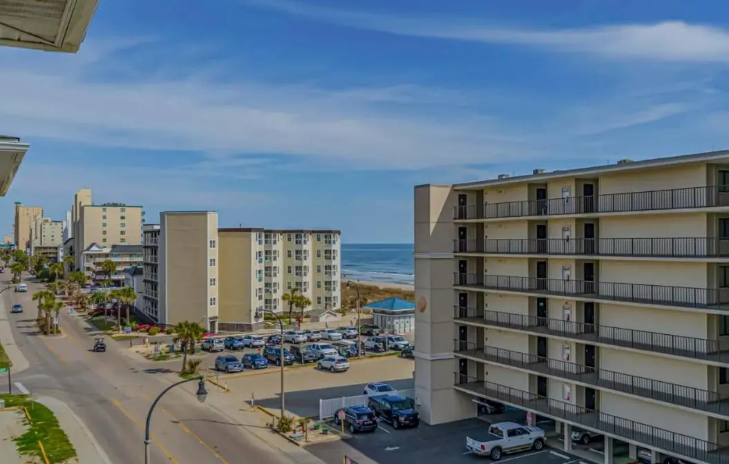 Stunning Ocean Breeze Luxury Villas 4D-Across The Street From The Ocean! Sleeps 10 guests!