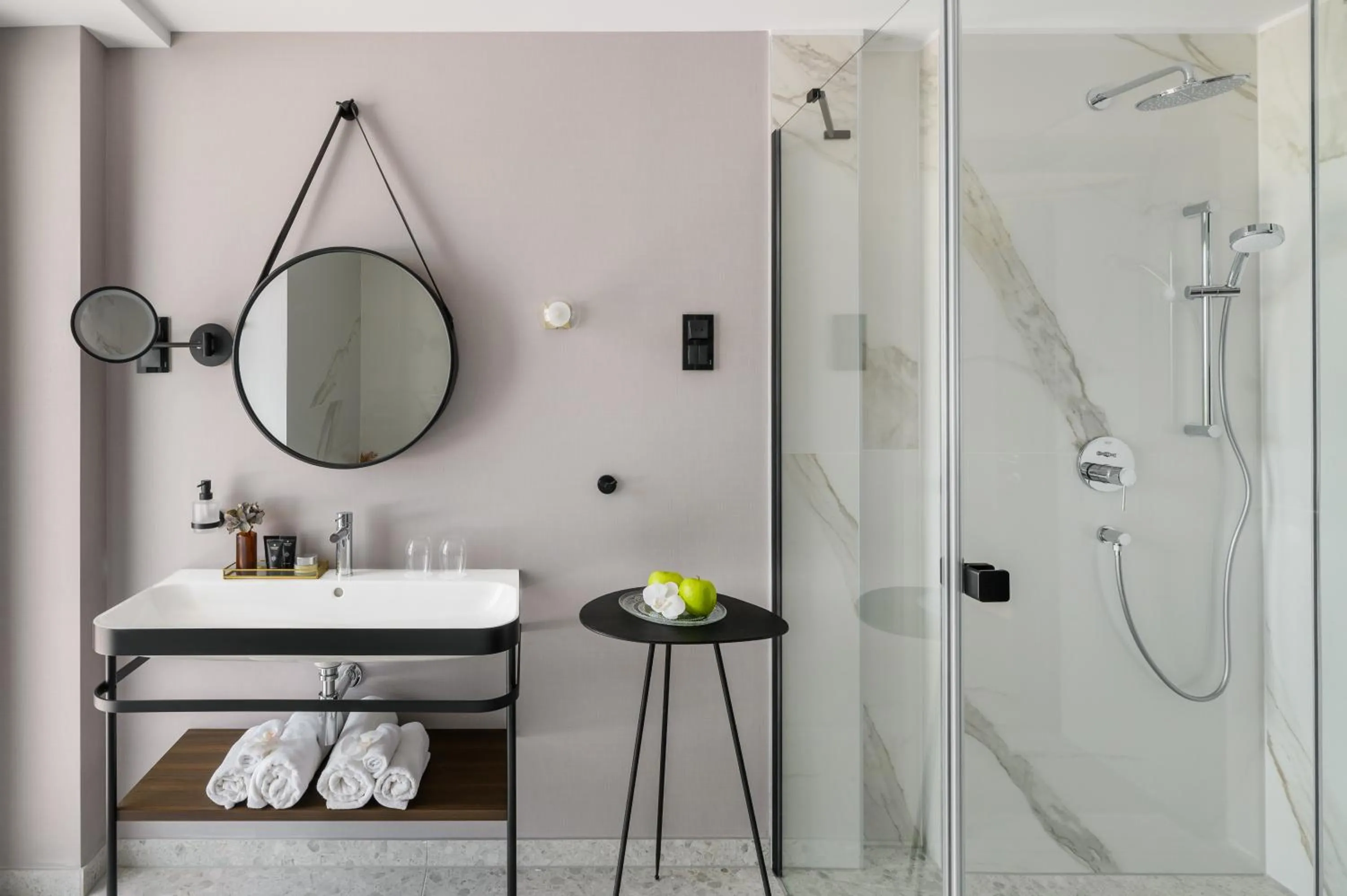 Shower in Hotel Vinifera Wine & Spa 5 Stars Superior