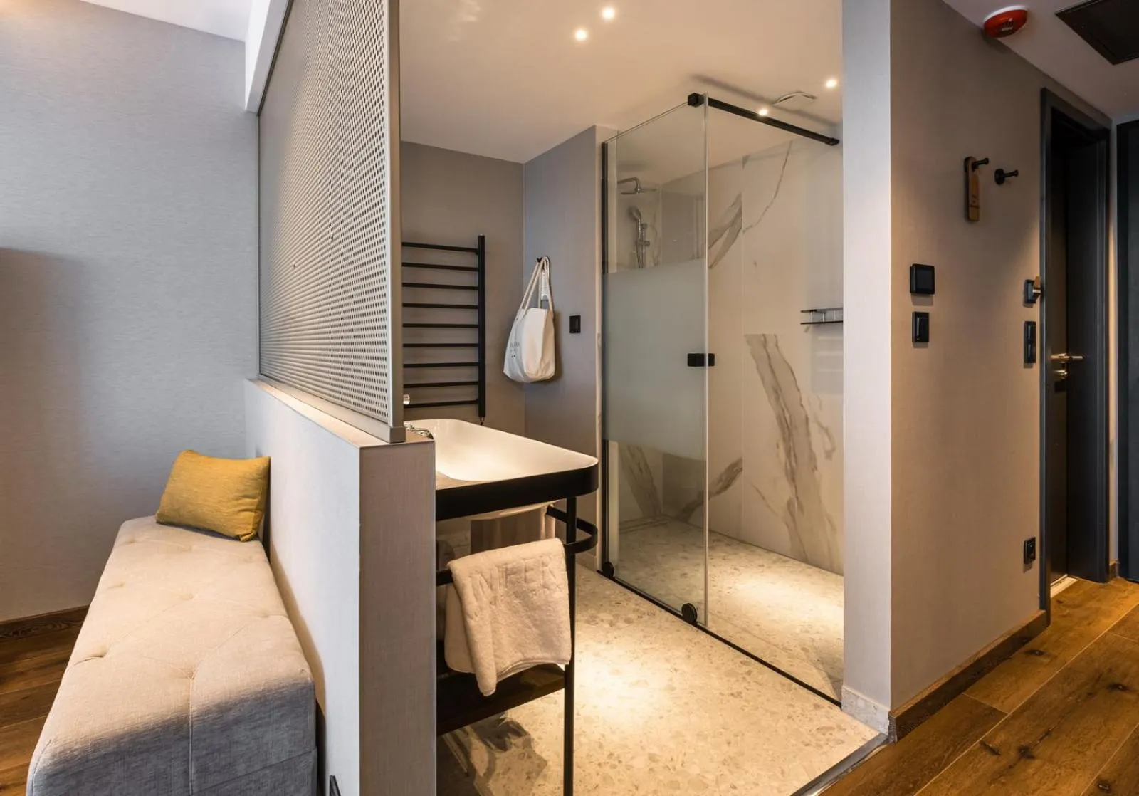 Bathroom, Bed in Hotel Vinifera Wine & Spa 5 Stars Superior