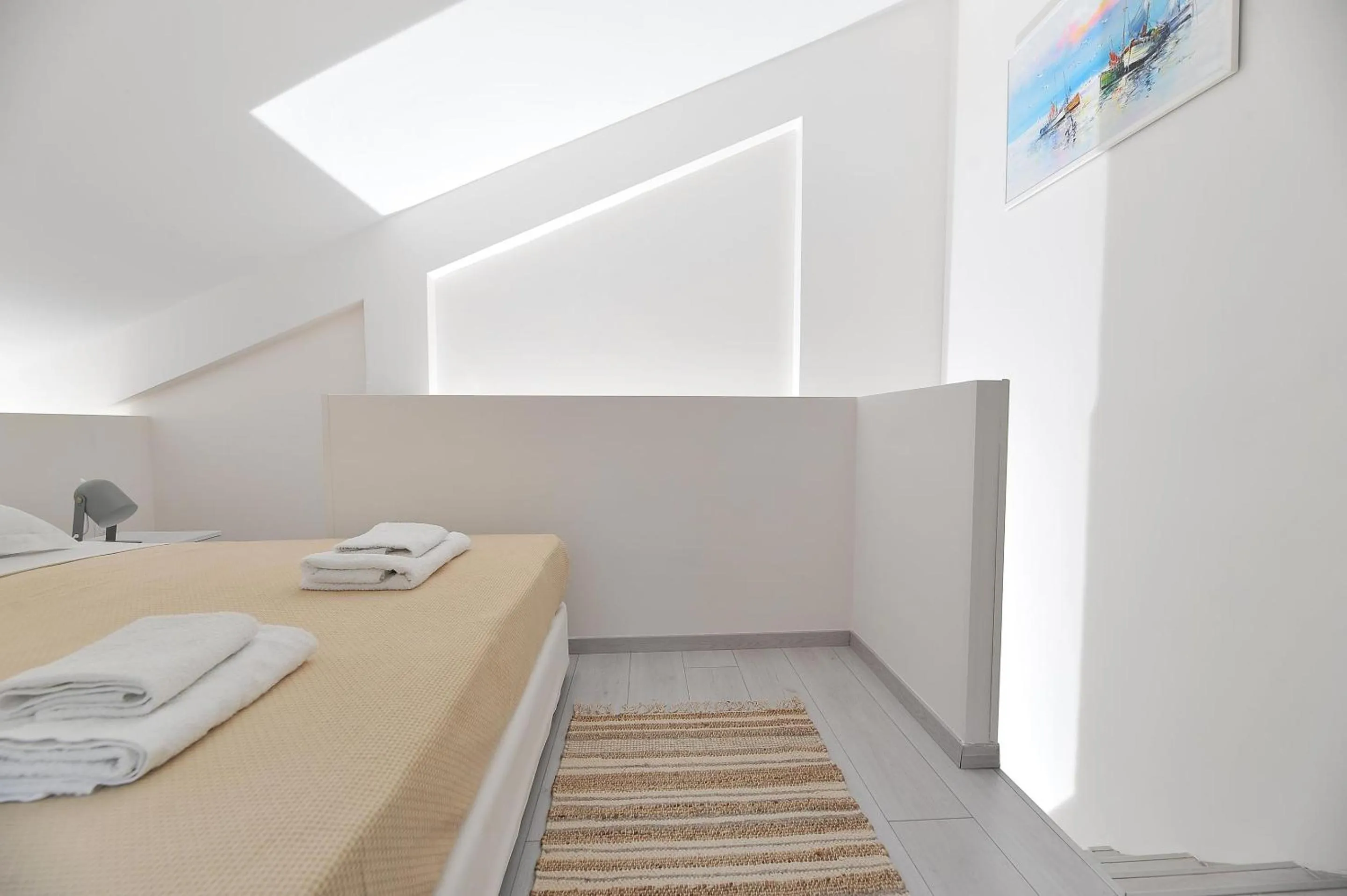 Bed in Alekos Luxury Suites - Free 24hr Transformation From To Airport