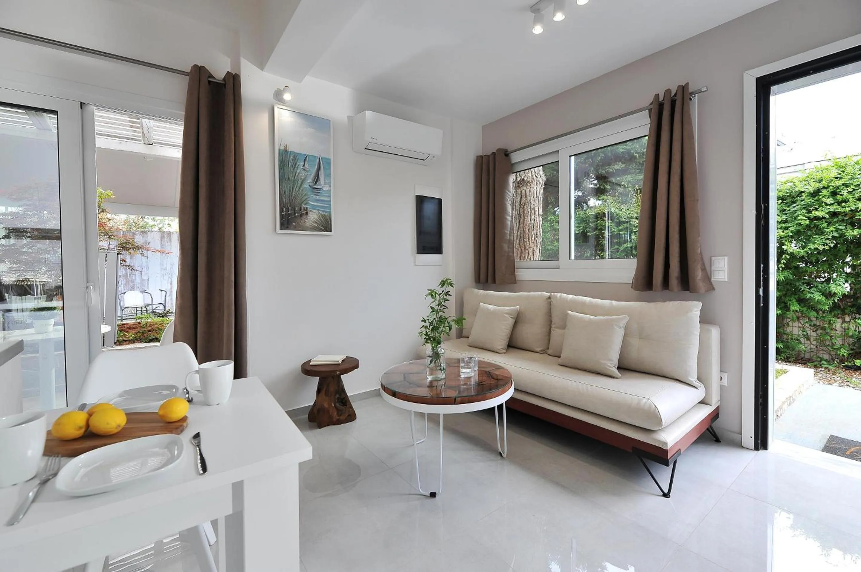 Maisonette in Alekos Luxury Suites - Free 24hr Transformation From To Airport