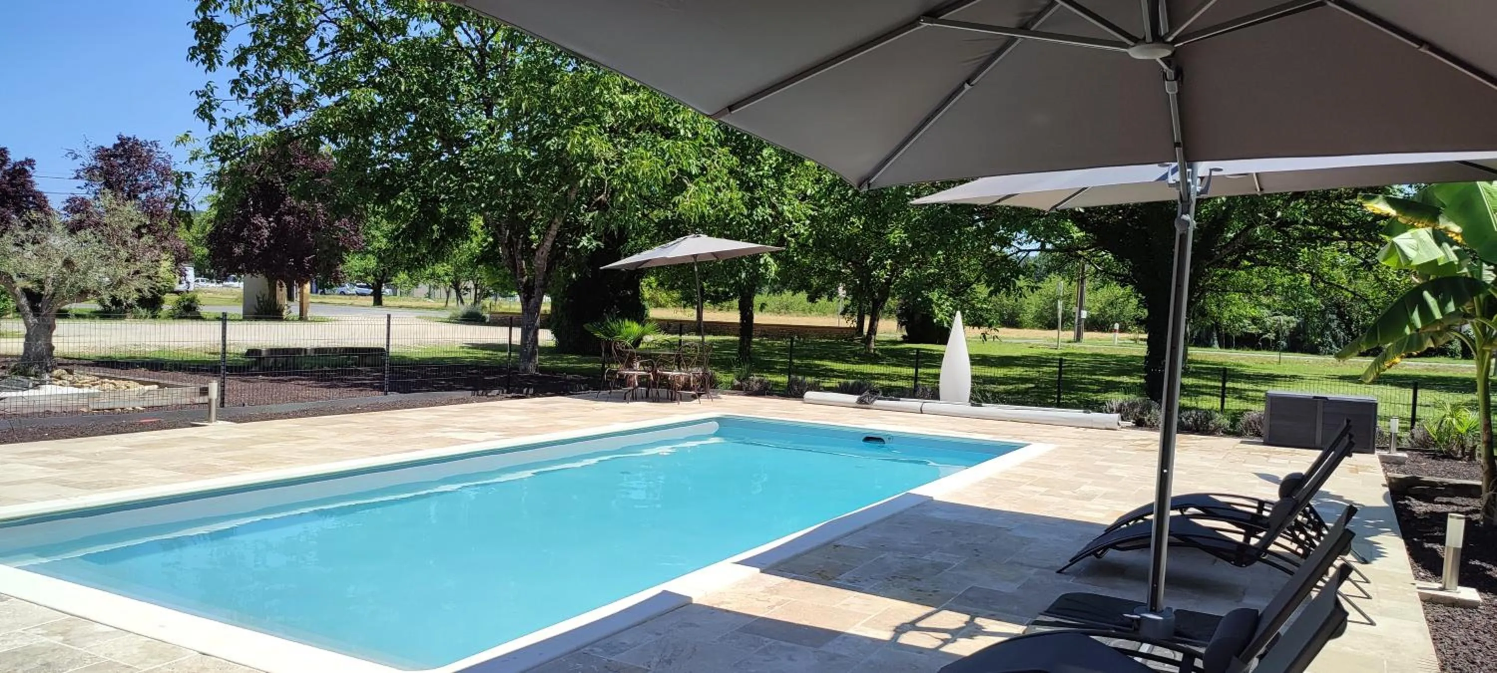 Swimming Pool in Le 4