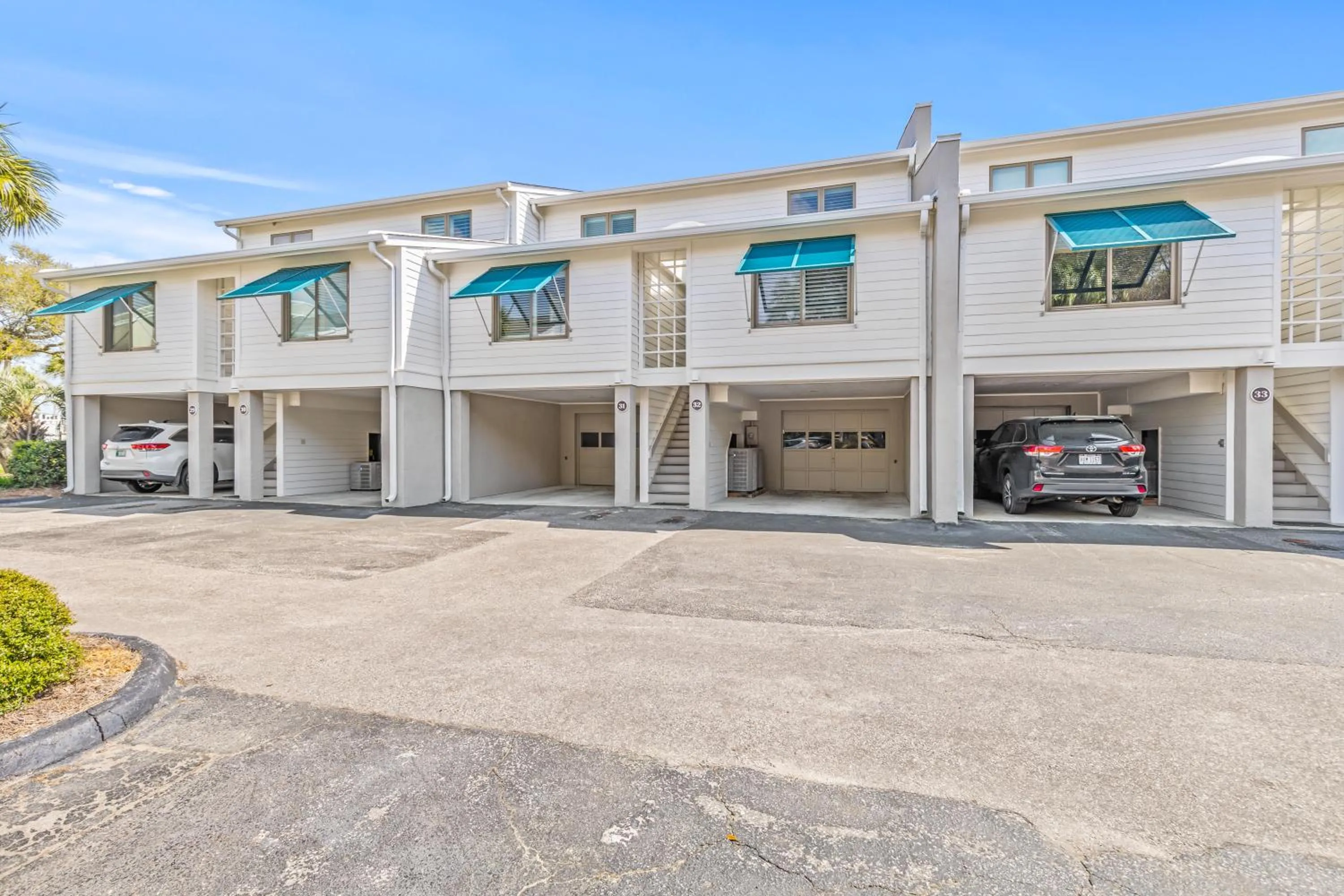 Property building in Beach Club Villa 31 - Luxurious Oceanfront - Beach Walkout