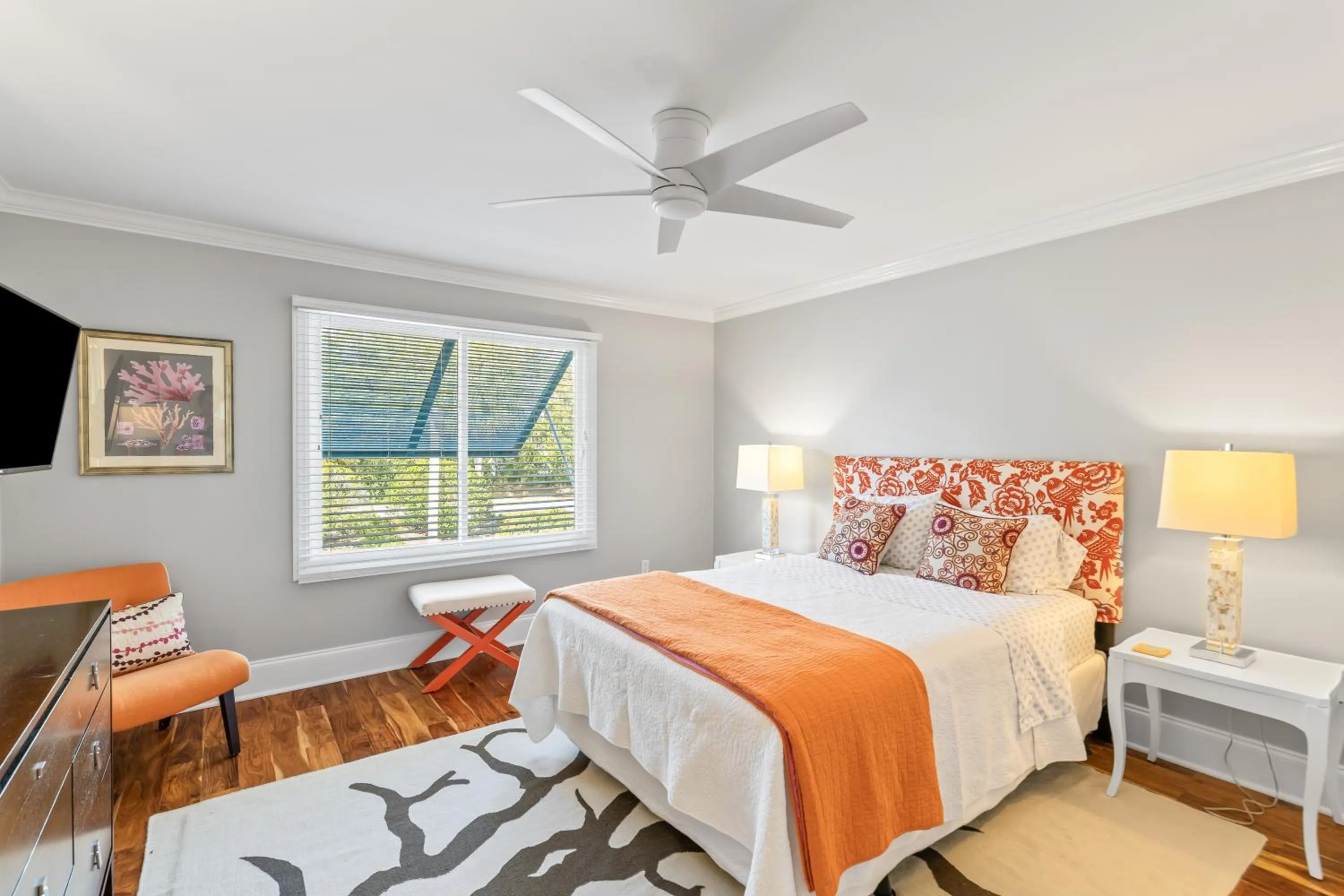 Bedroom, Bed in Beach Club Villa 27 - Oceanview Walkout by Beach and Pool