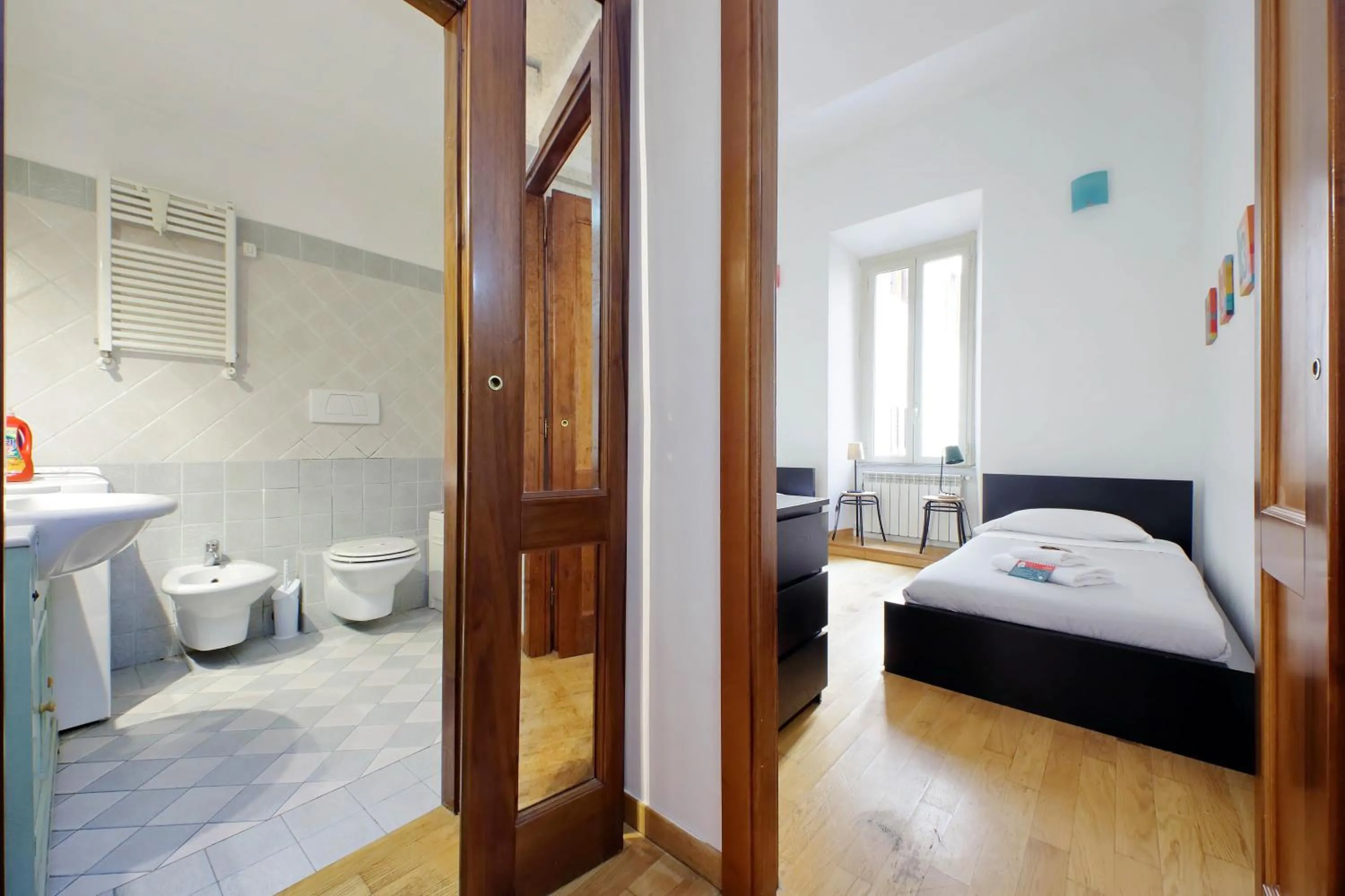 Bathroom, Bed in Vatican Spacious Modì Apartment