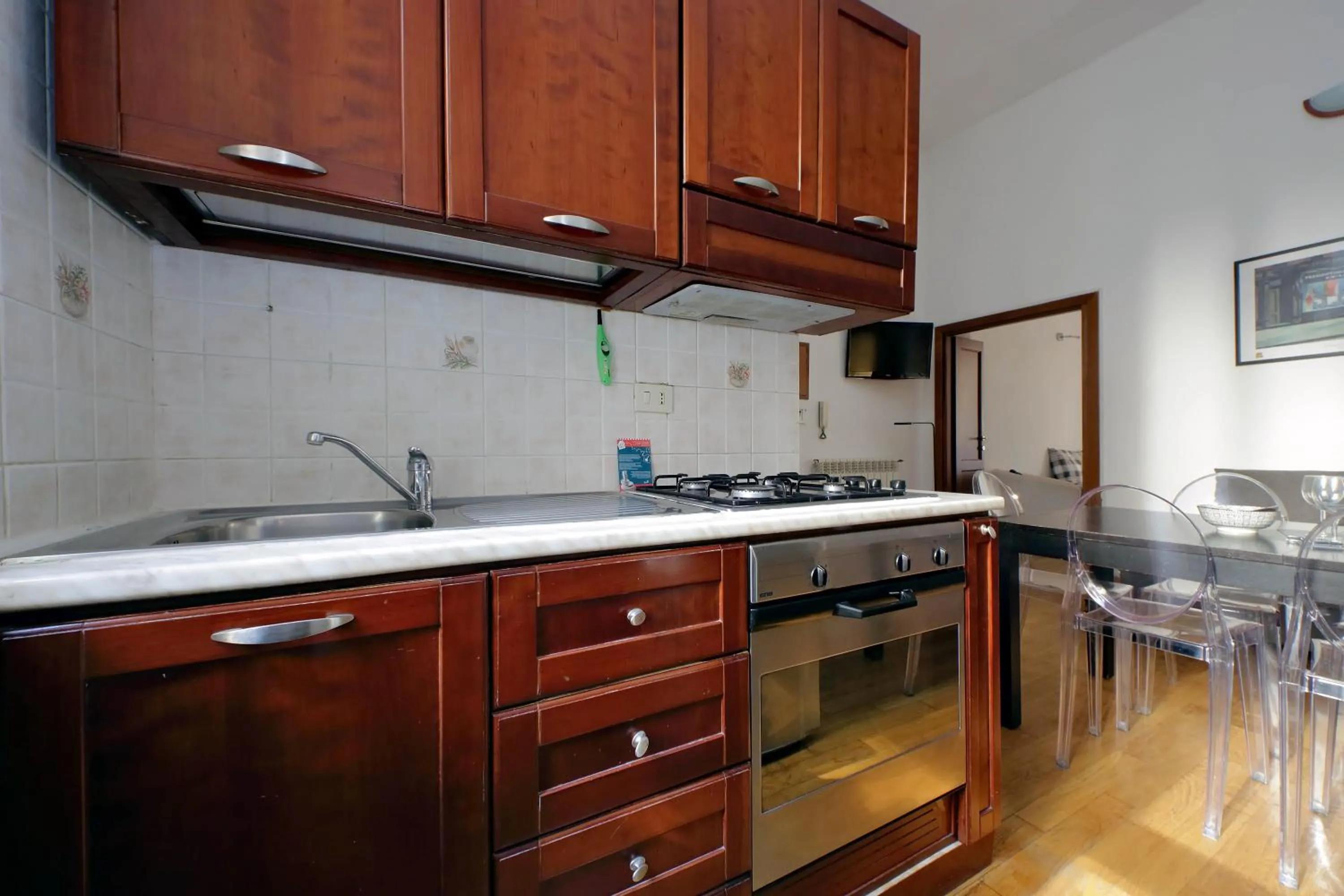 stove in Vatican Spacious Modì Apartment