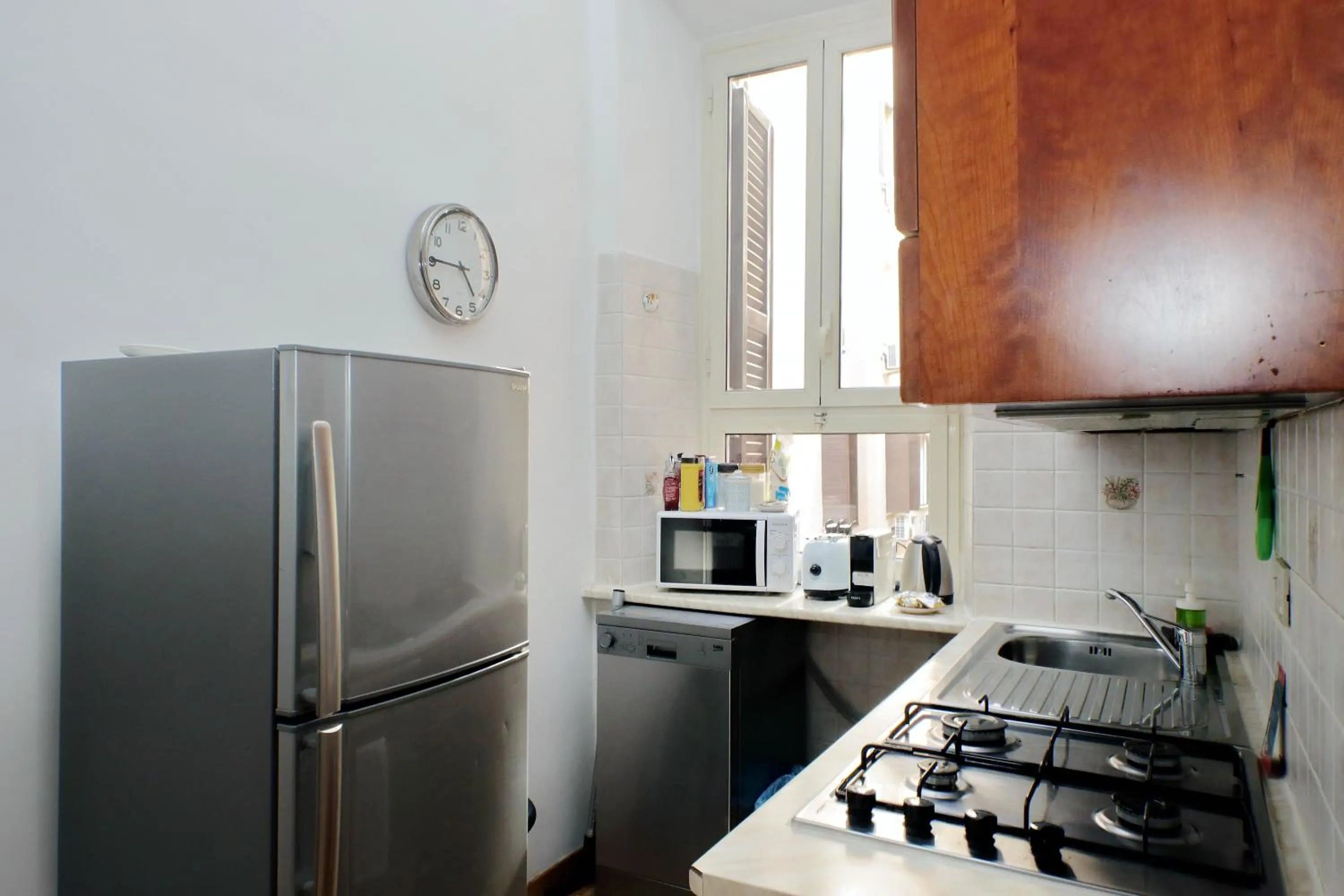 stove in Vatican Spacious Modì Apartment