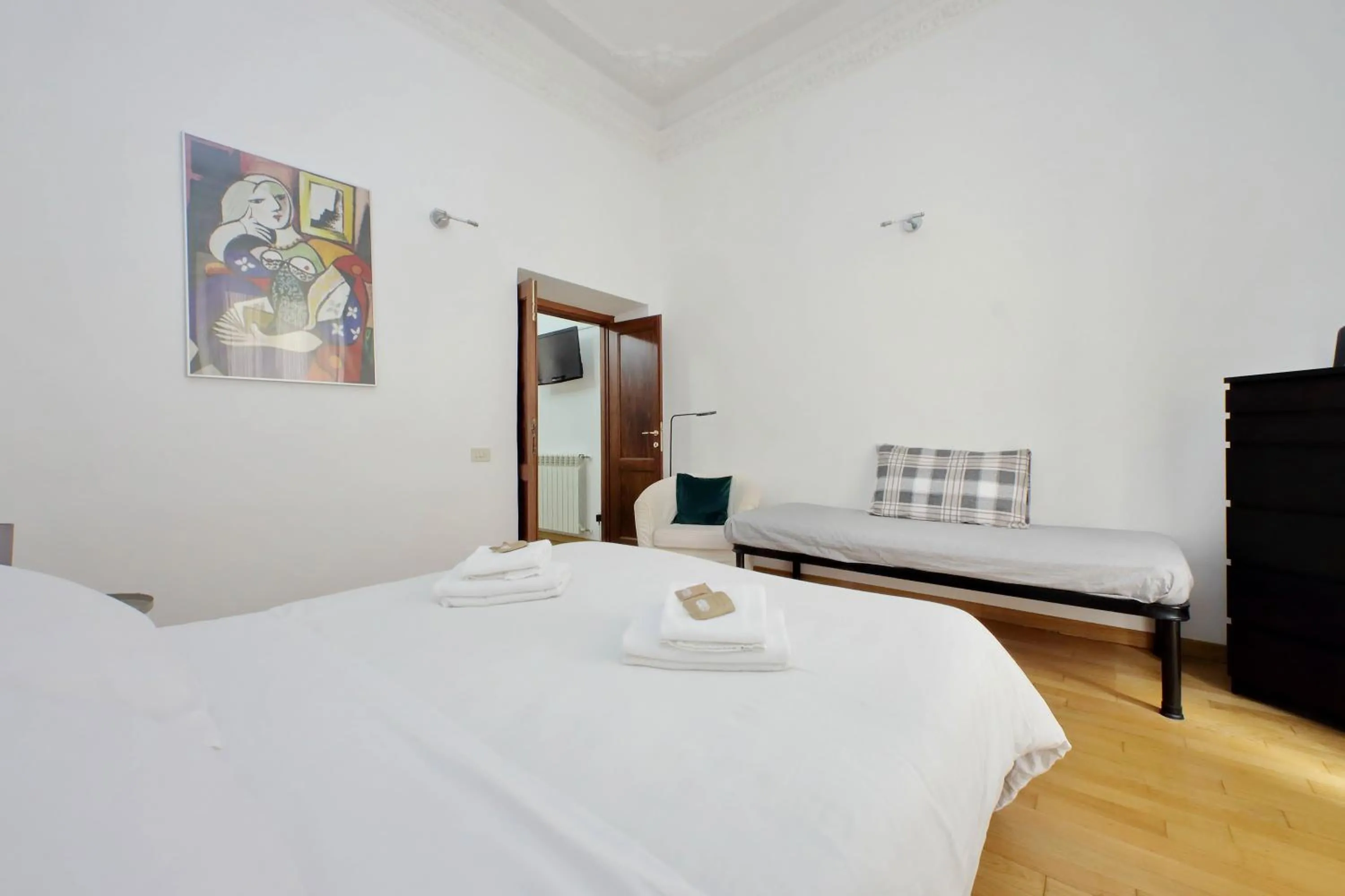 Bed in Vatican Spacious Modì Apartment