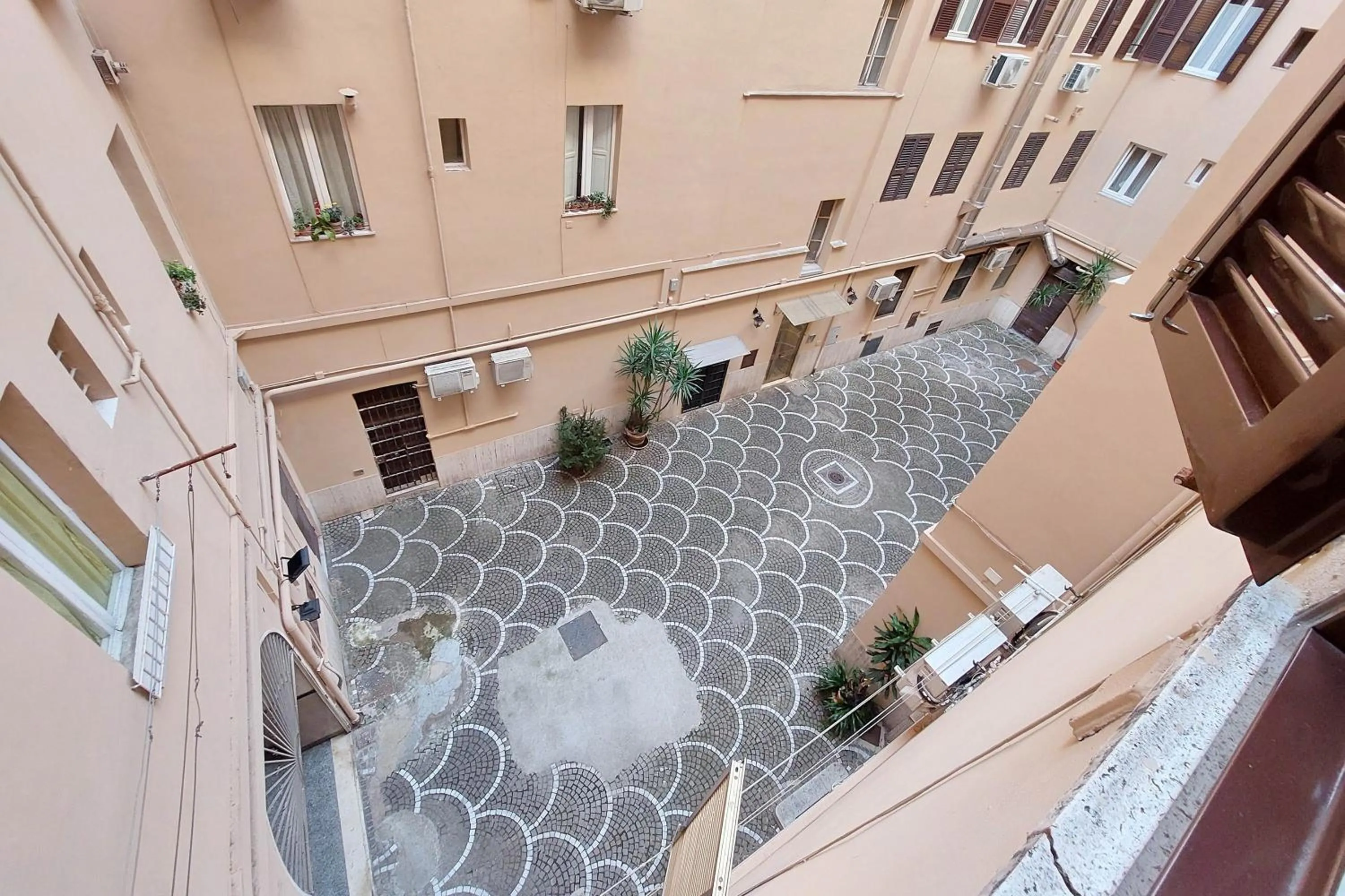 Property building in Vatican Spacious Modì Apartment