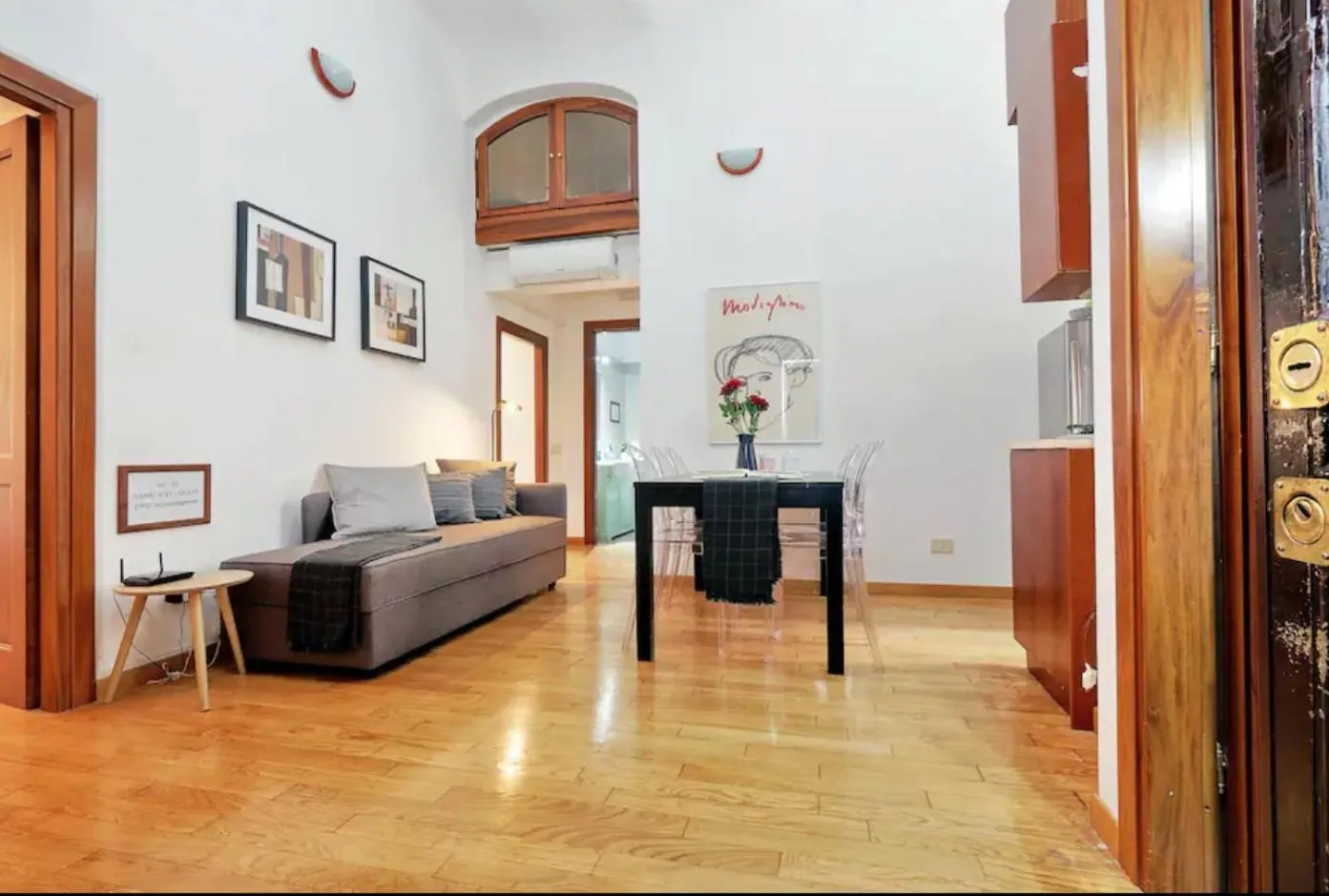 Living room in Vatican Spacious Modì Apartment