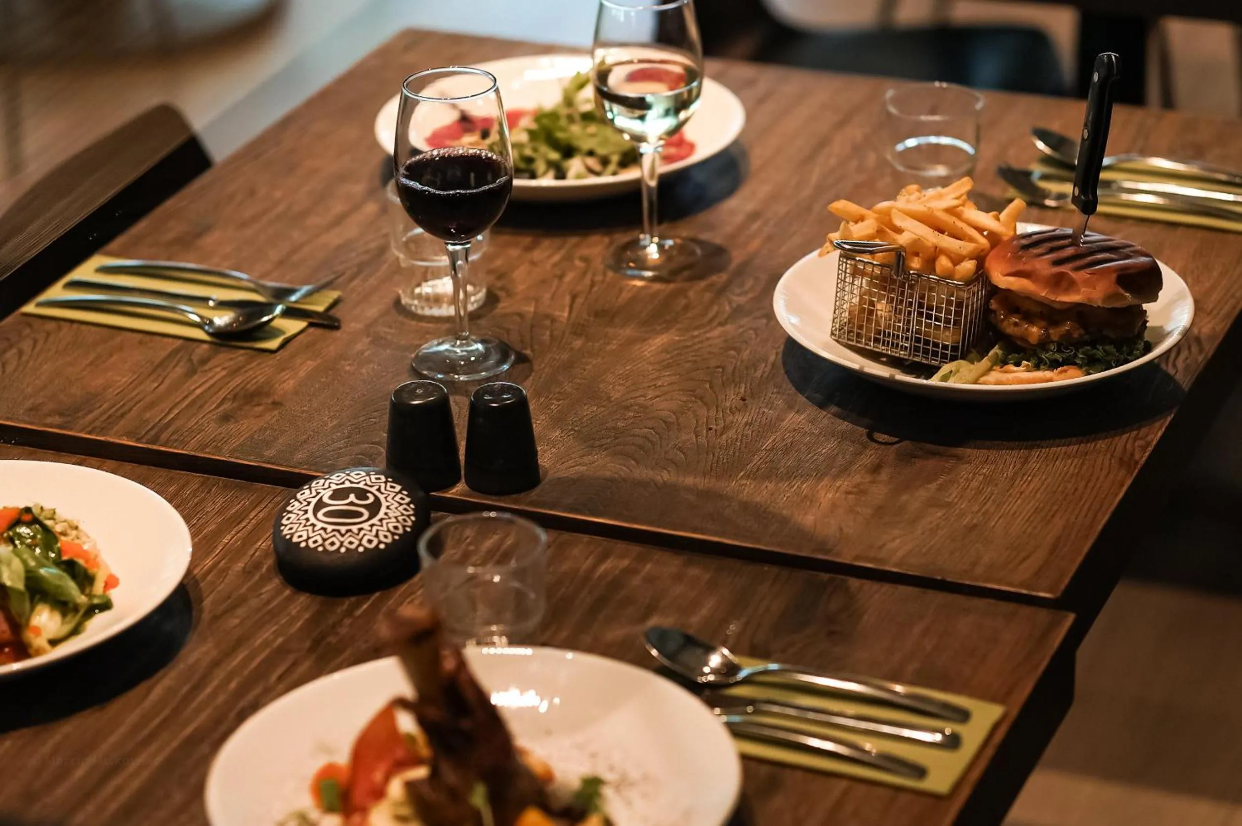 Restaurant/places to eat in Hotel Katla by Keahotels