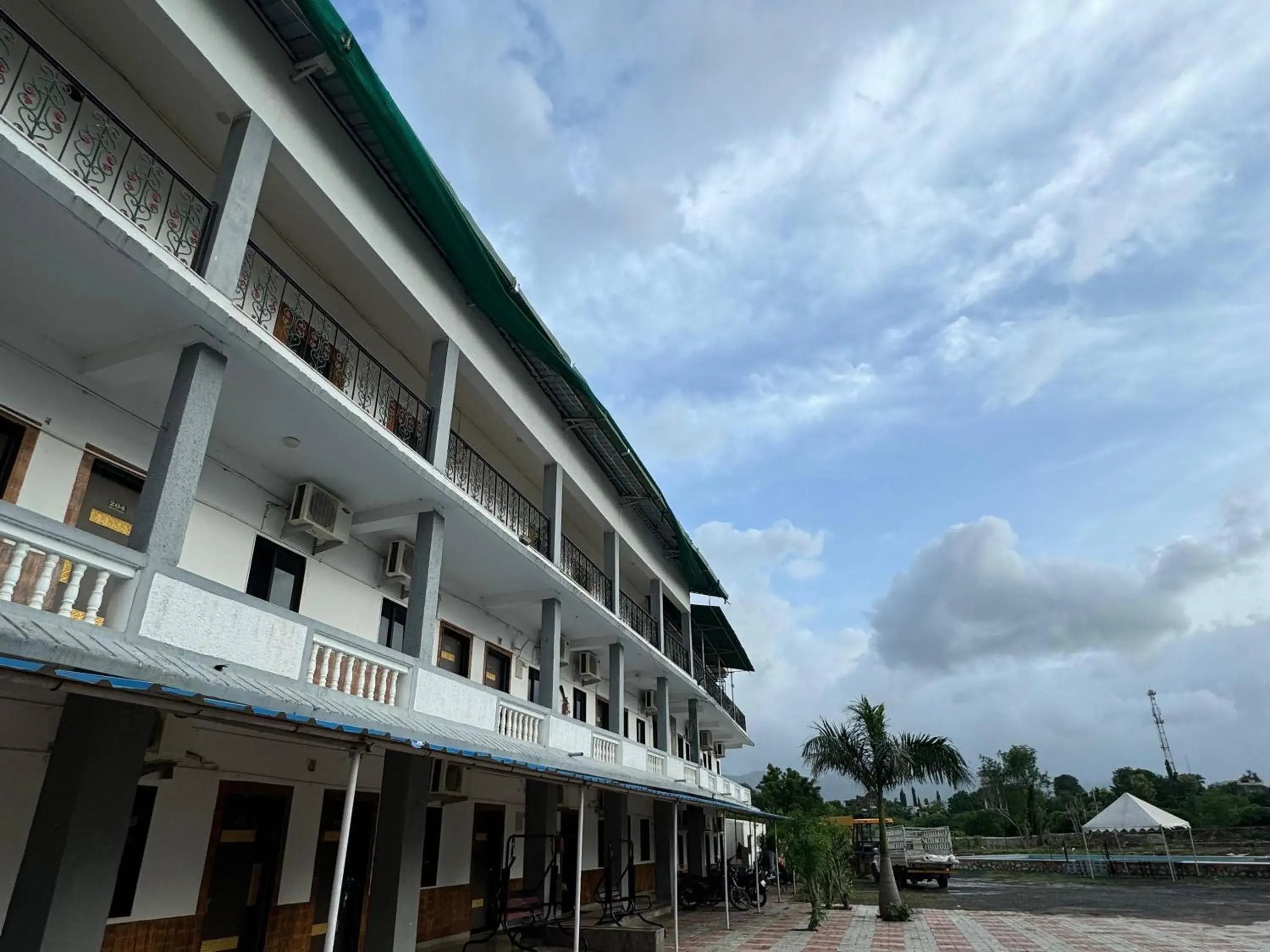 Property building in Vasant Vihar Resort Property building in Vasant Vihar Resort