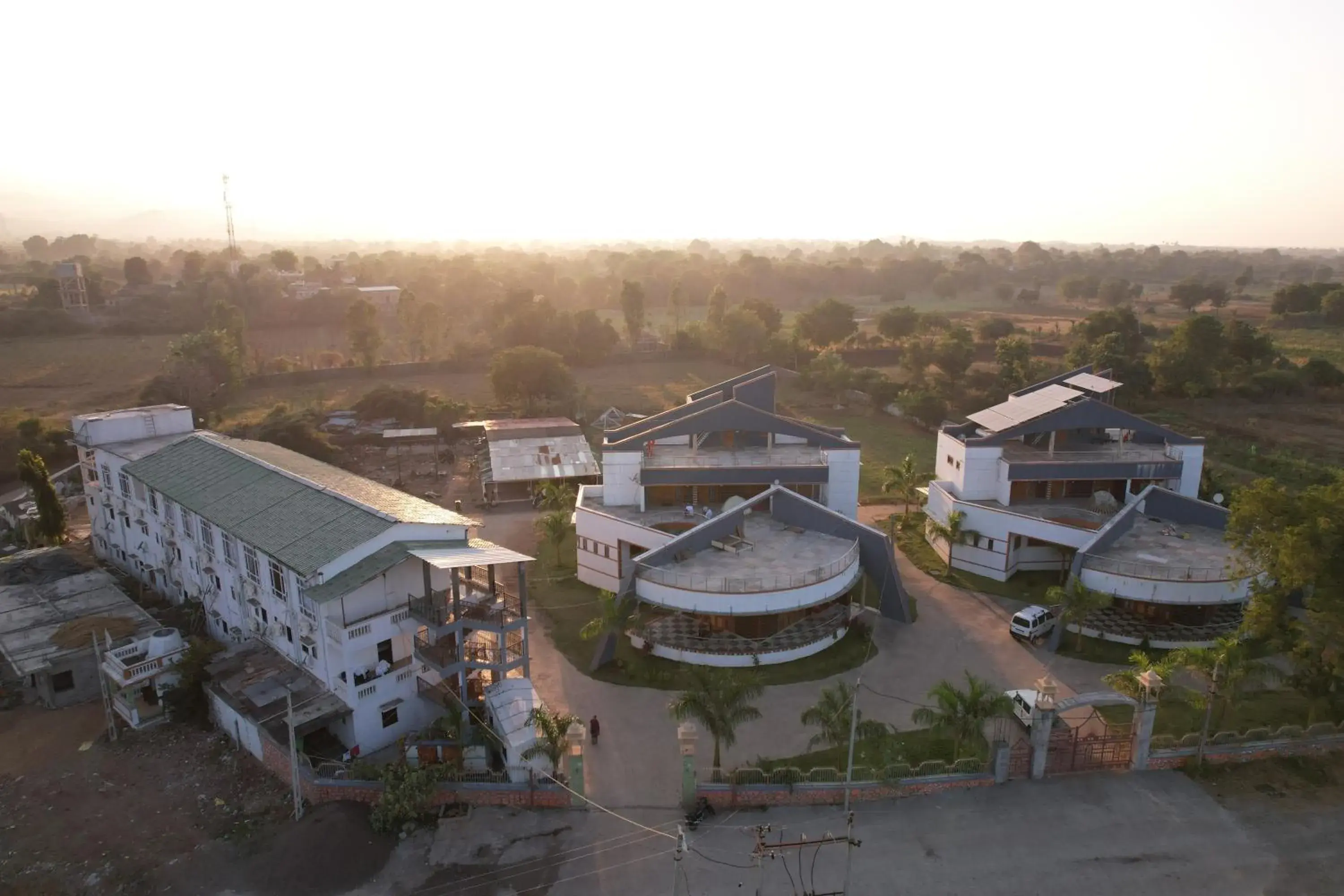 Property building in Vasant Vihar Resort Property building in Vasant Vihar Resort