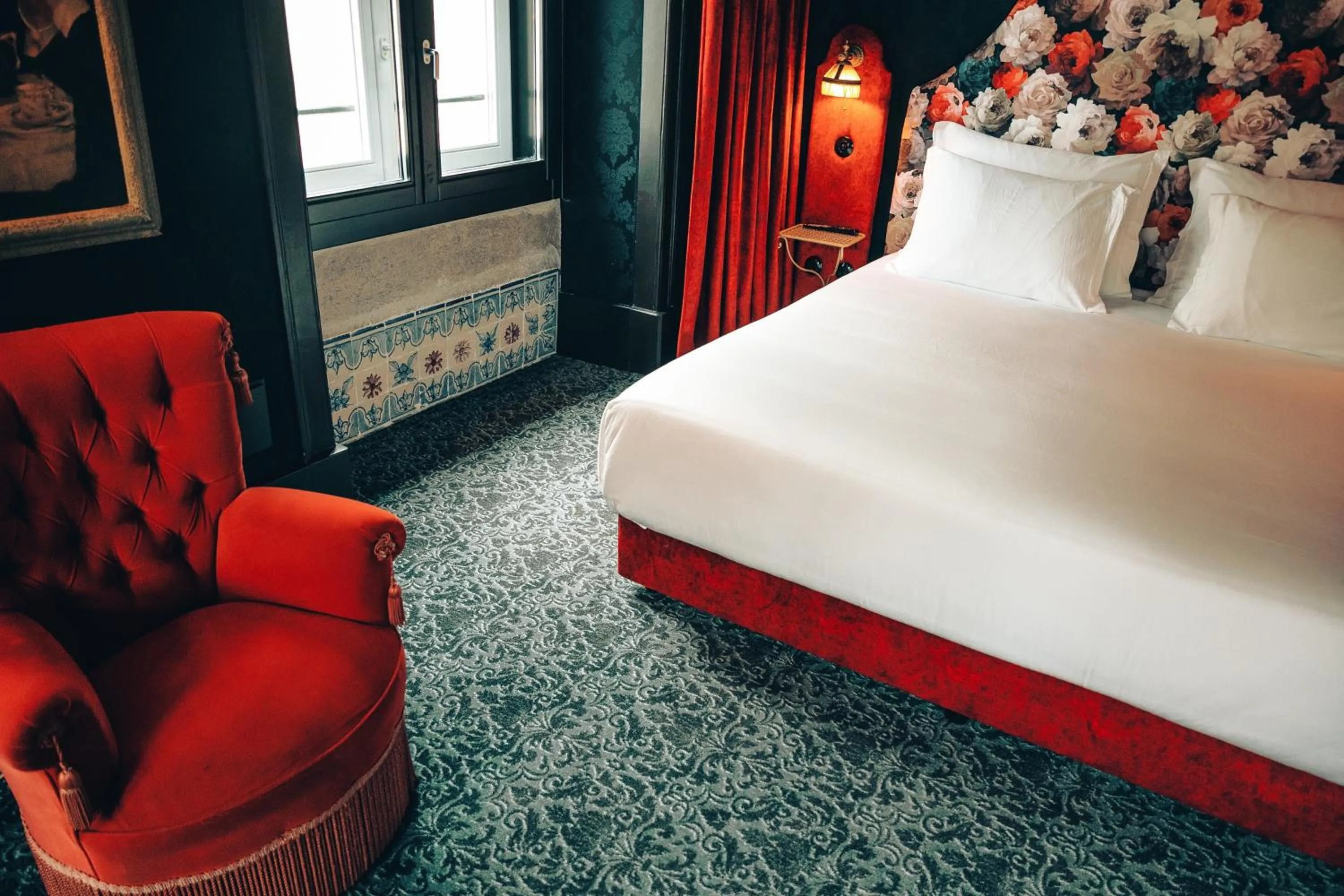 Bed in Pensão Amor Madam's Lodge