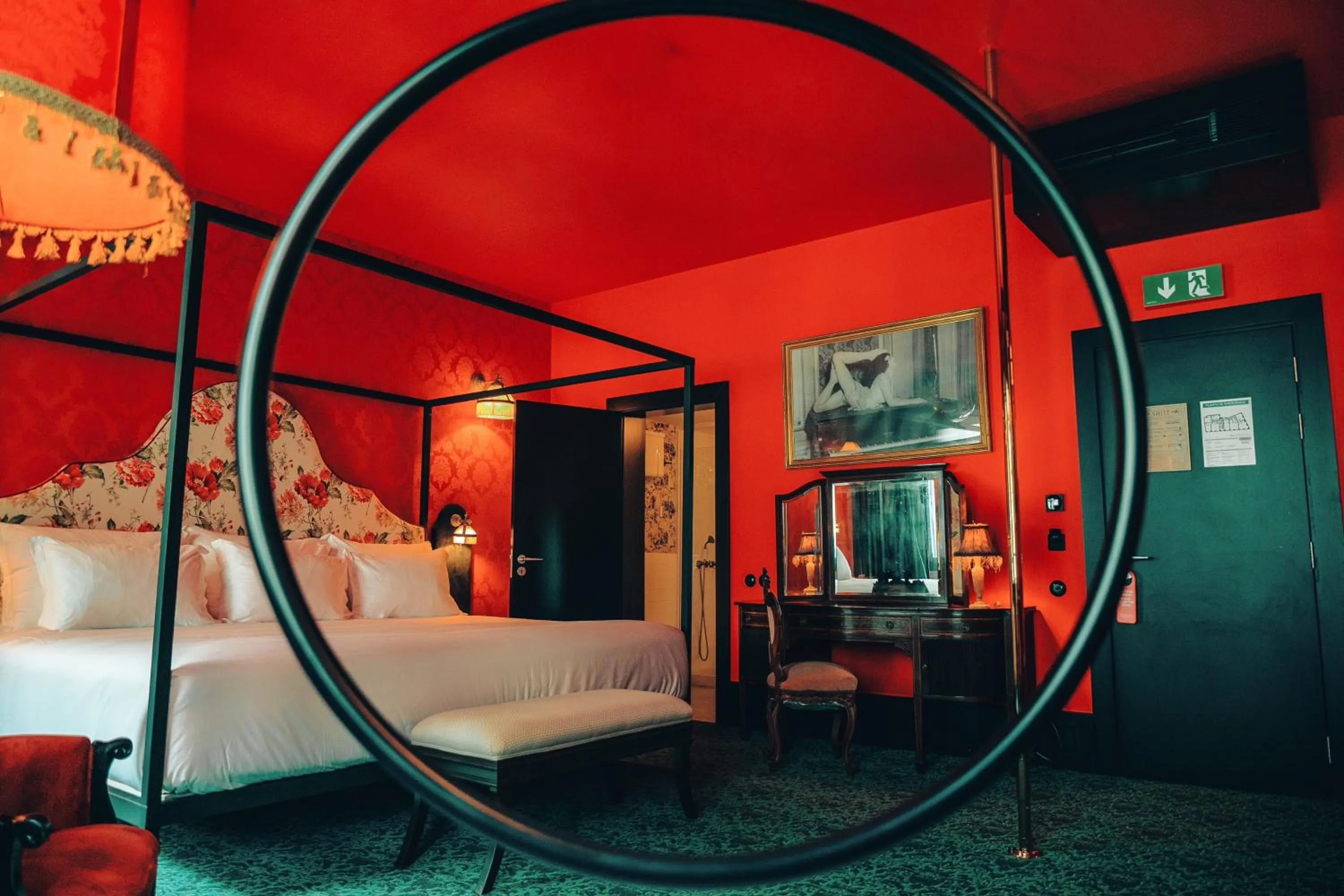 Bed in Pensão Amor Madam's Lodge