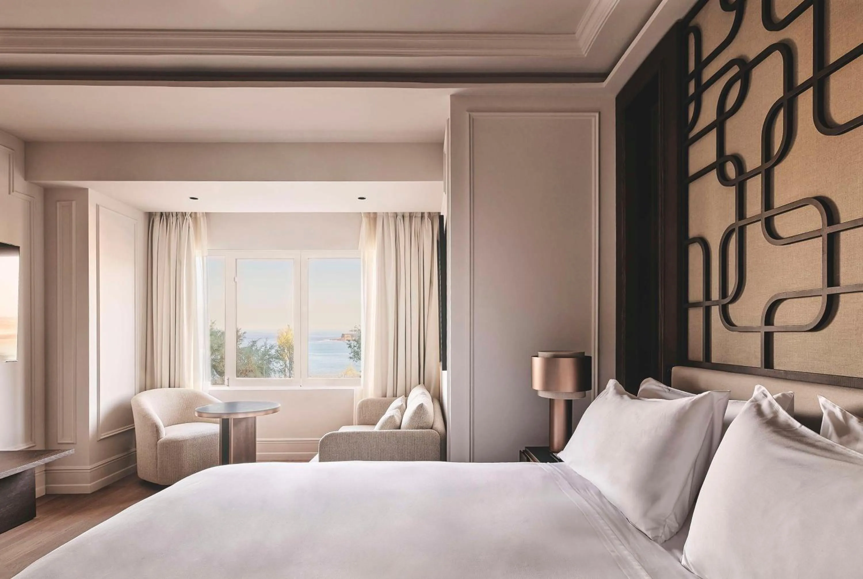 Photo of the whole room, Bed in Nobu Hotel San Sebastián