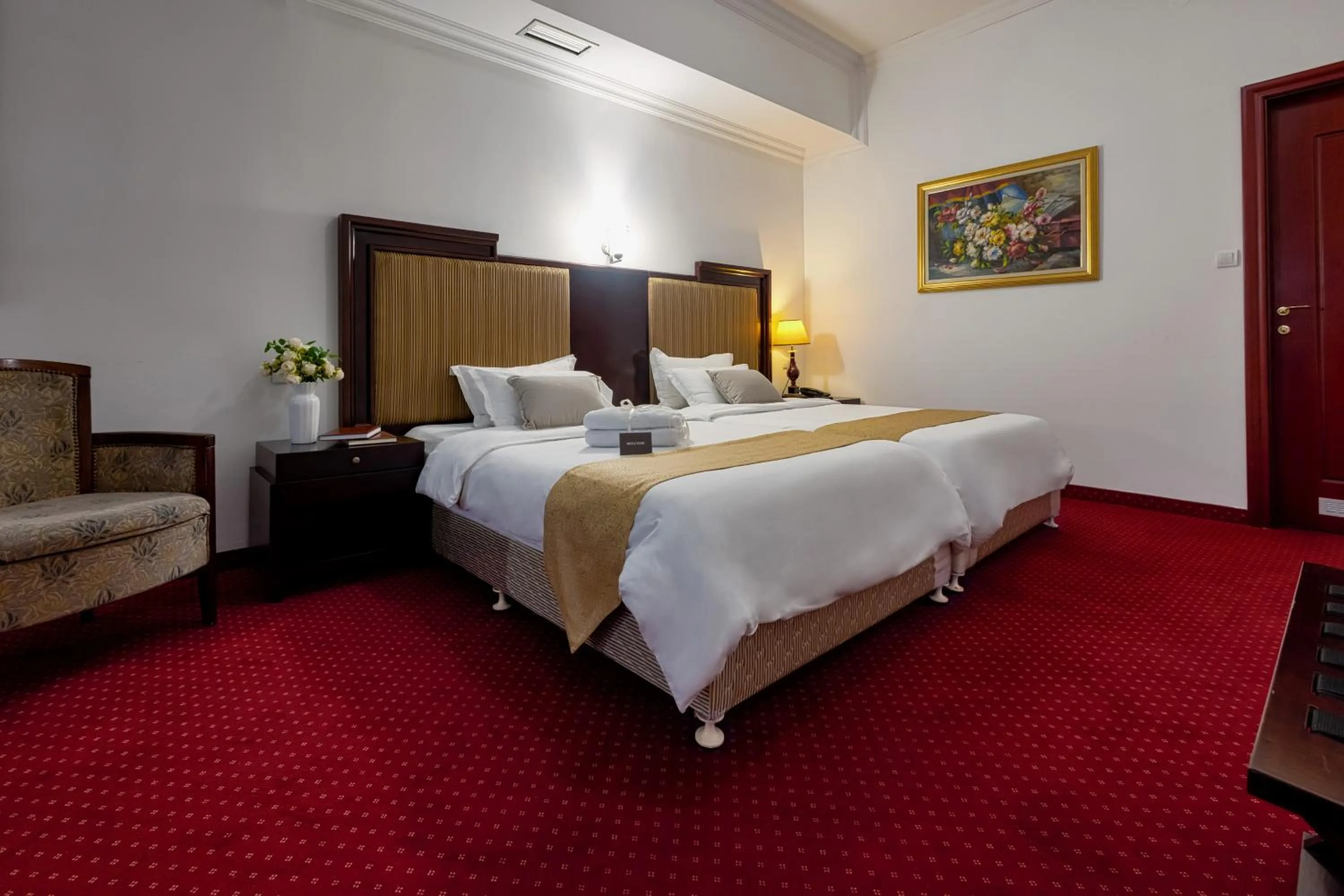 Bed in Garni Hotel Planeta Inn