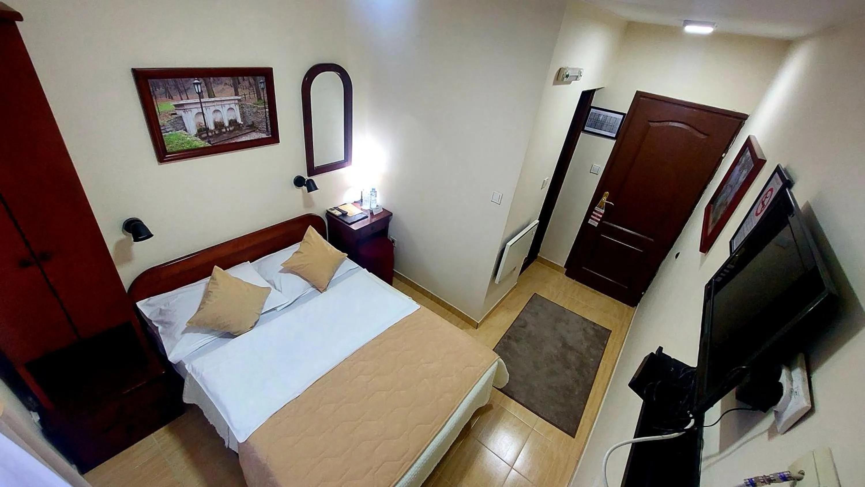 Photo of the whole room, Bed in Hotel Villa Panorama