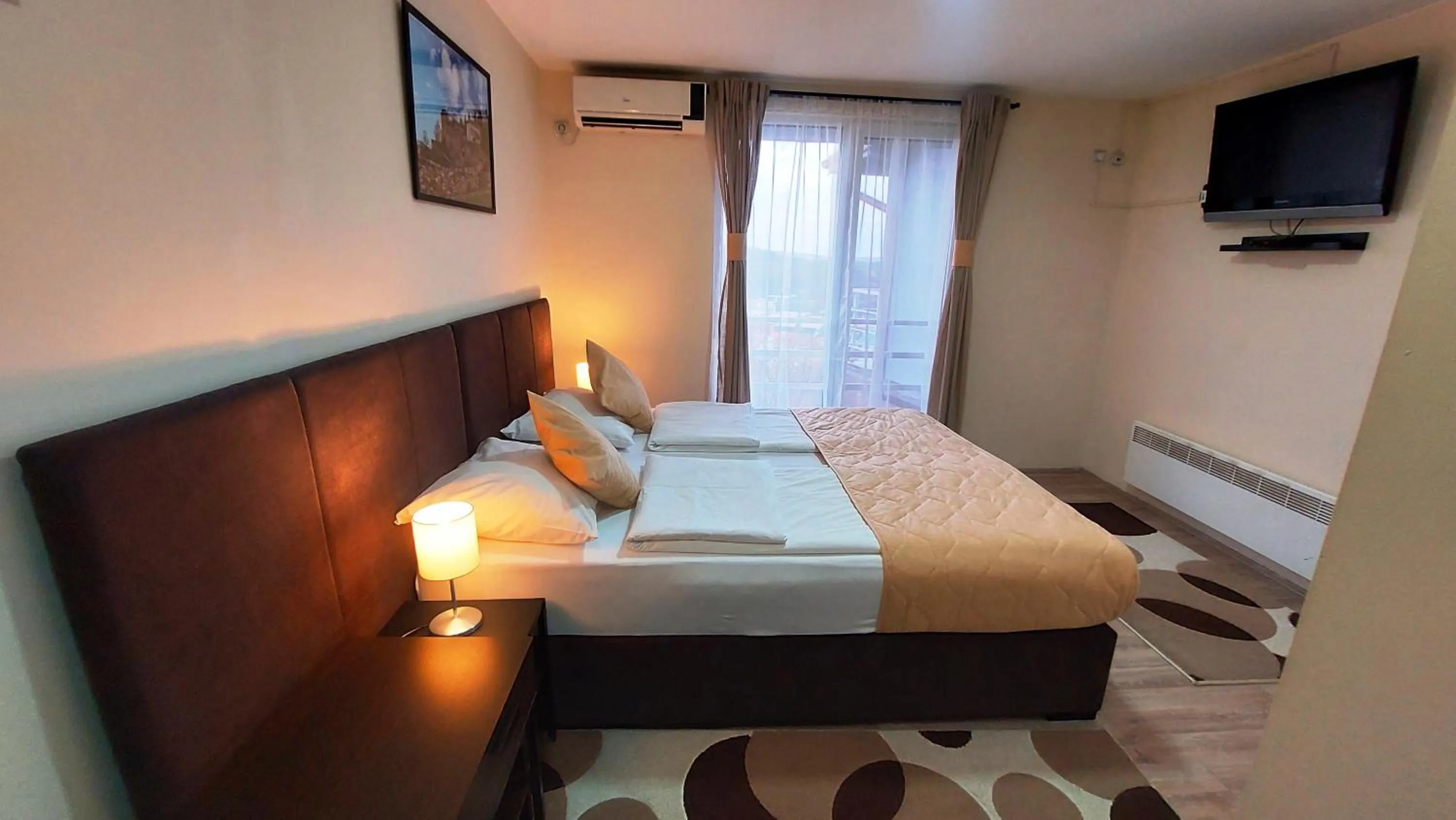 Photo of the whole room, Bed in Hotel Villa Panorama