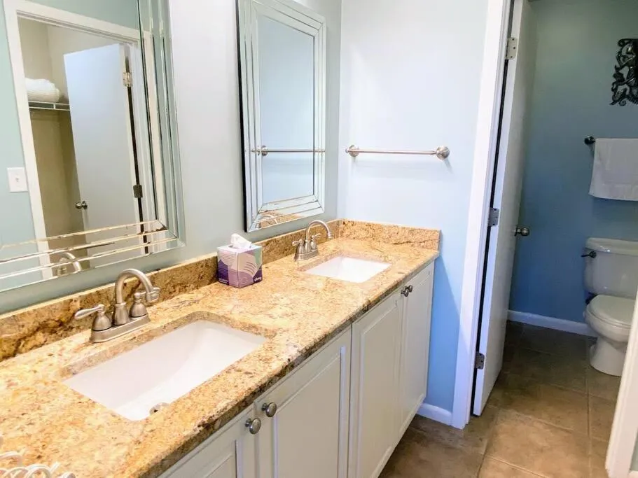 Shower in Summer House 109 - Beach and Pool Walkout - 30 Seconds to Sand